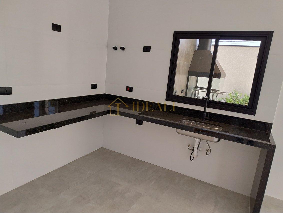 Lindo sobrado, recém construído na Vila Giglio, região nobre, a poucos passos da Lucas  Atibaia - 