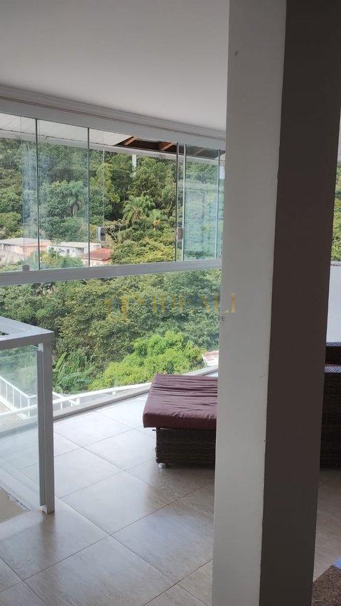 Maravilhosa e ampla casa no Condomínio Flamboyant. Oportunidade ! Aceita permuta até 50 %  Atibaia - 