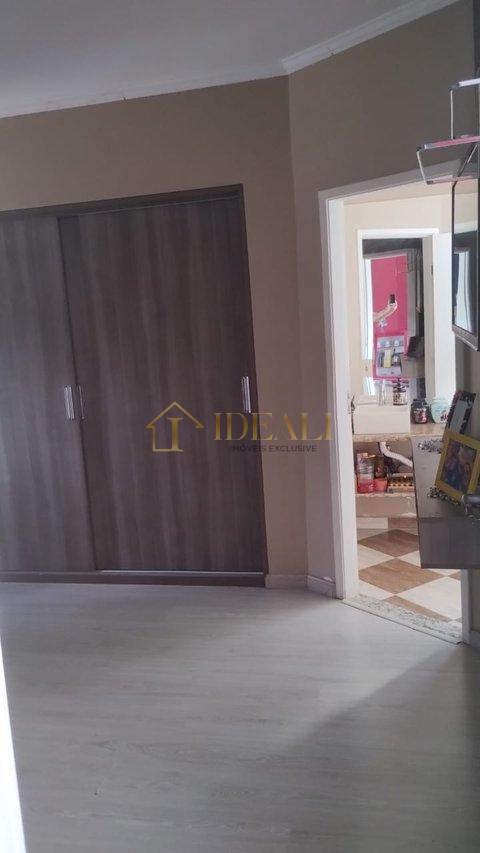 Maravilhosa e ampla casa no Condomínio Flamboyant. Oportunidade ! Aceita permuta até 50 %  Atibaia - 