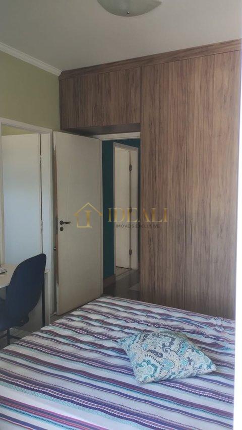 Maravilhosa e ampla casa no Condomínio Flamboyant. Oportunidade ! Aceita permuta até 50 %  Atibaia - 