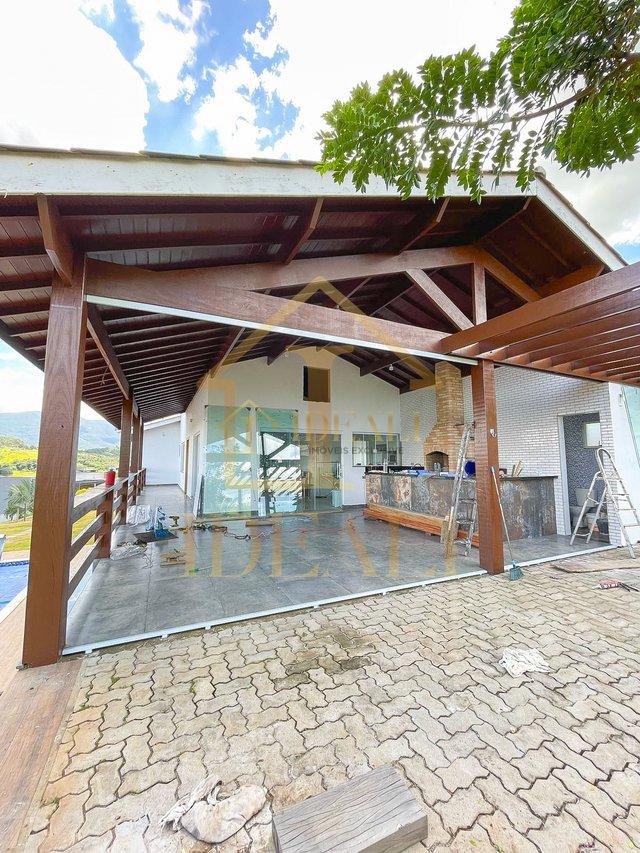 LINDA CASA NO CONDOMÍNIO SANTA FÉ  Piracaia - 