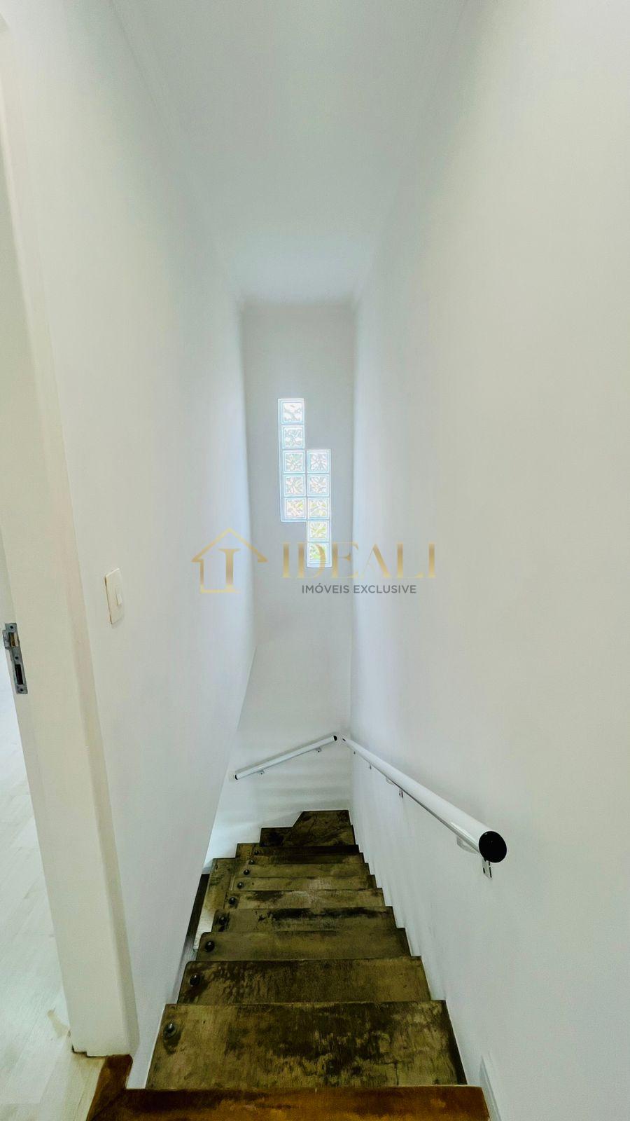 Aconchegante sobrado em  condom&iacute;nio fechado na Vila Giglio  Atibaia - 