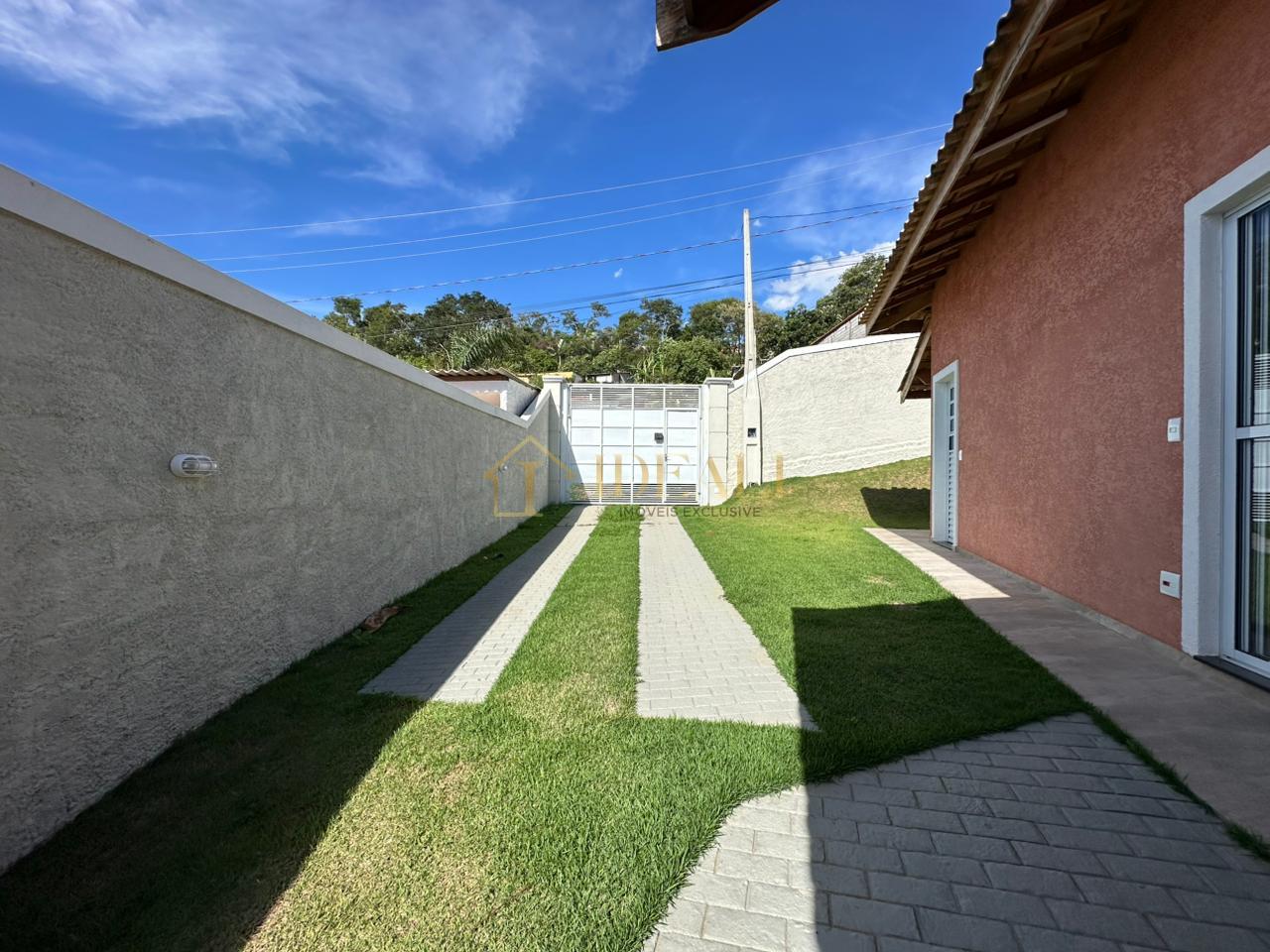 Casa com Piscina e &Aacute;rea Gourmet Pronta para Lazer  Mairiporã - 