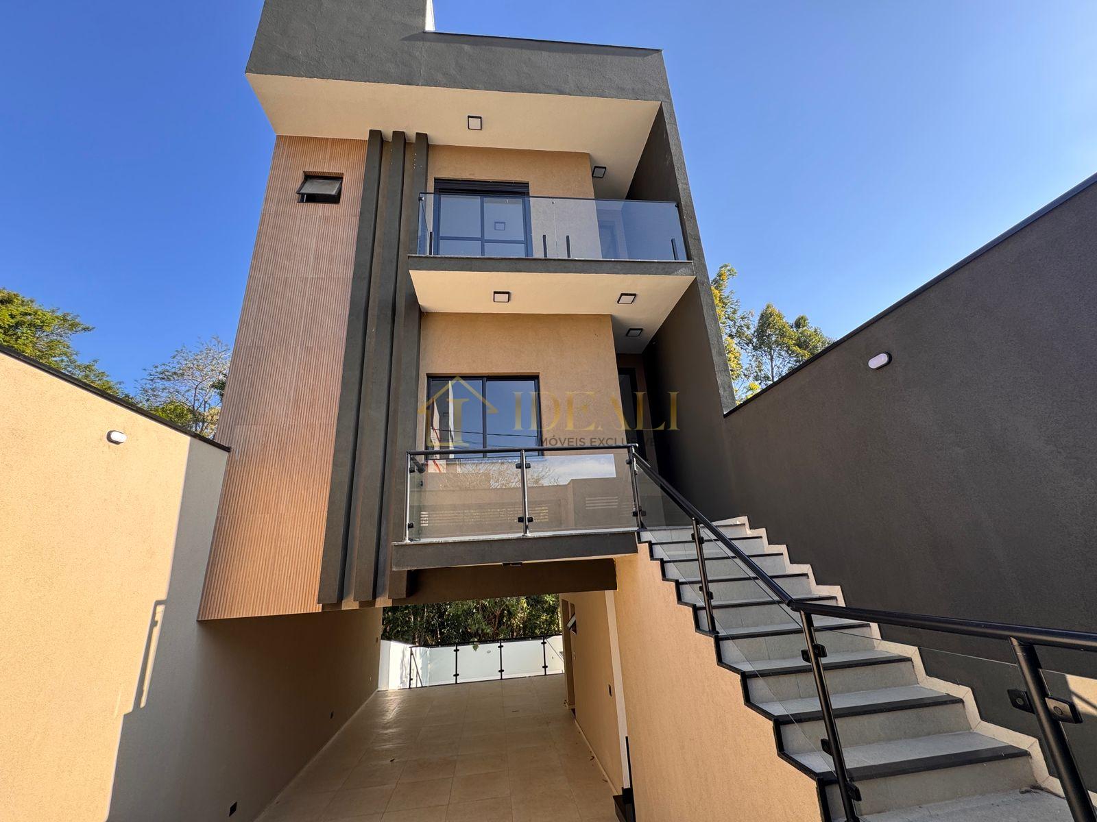 CASA A VENDA JARDIM SERRA GRANDE - 3 DORMS C\ 1 SUITE Rua Ubelina Dartora de Creci  Caieiras - 