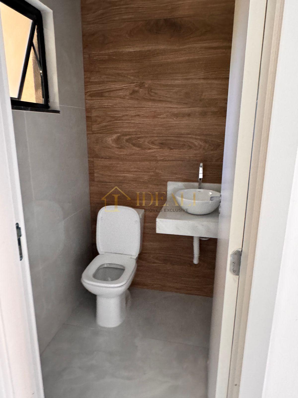 CASA A VENDA JARDIM SERRA GRANDE - 3 DORMS C\ 1 SUITE Rua Ubelina Dartora de Creci  Caieiras - 