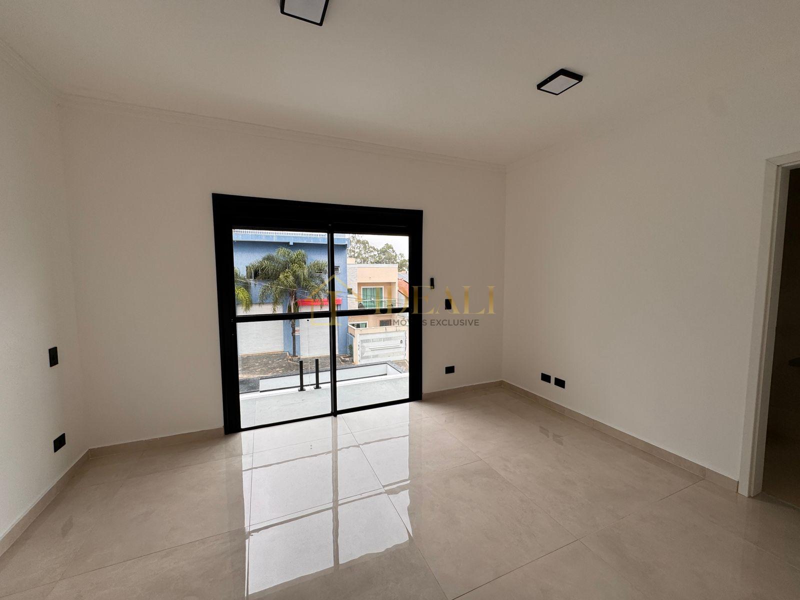 SOBRADO A VENDA 3 DORMS C\SUITE - 192 METROS - JARDIM EUROPA - CAIEIRAS Rua Vereador Benedito Lopes de Campos  Caieiras - 