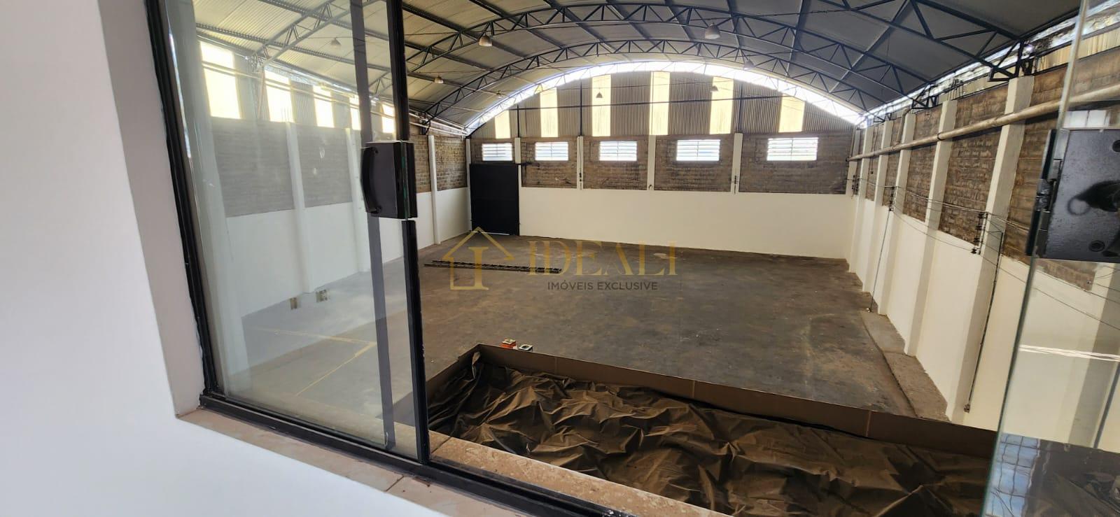 Galp&atilde;o Comercial para Loca&ccedil;&atilde;o &ndash; Bom Jesus dos Perd&otilde;es Rua Major Joaquim Fermino Bom Jesus dos Perdões - 