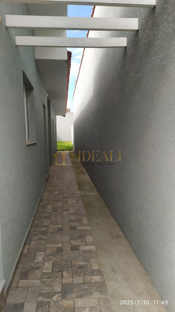 Linda casa no bairro Cachoeirinha Rua vereador benedito de oliveira césar Bom Jesus dos Perdões - 