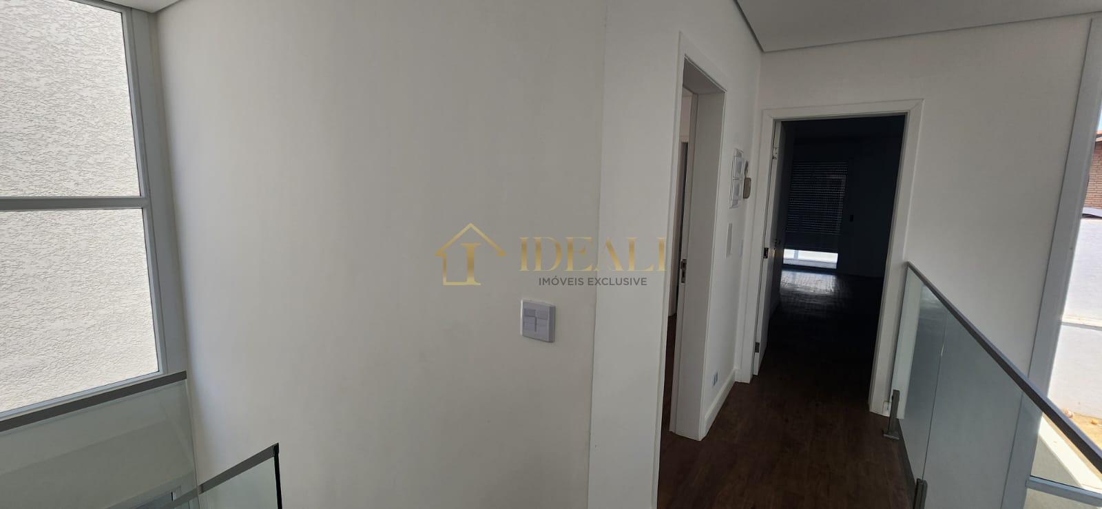 Sobrado Moderno no Condom&iacute;nio Village Avenida Dona Carmela Atibaia - 