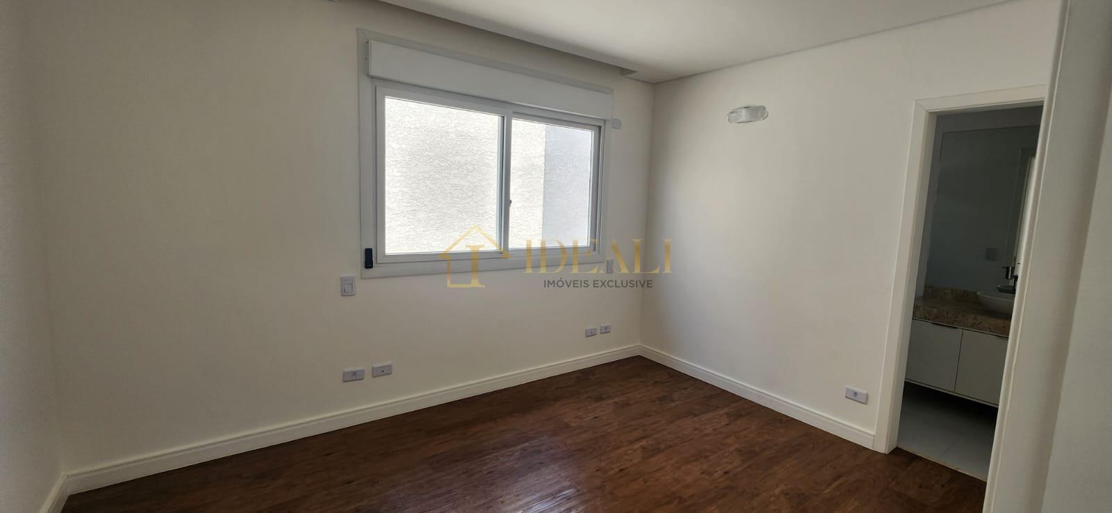 Sobrado Moderno no Condom&iacute;nio Village Avenida Dona Carmela Atibaia - 