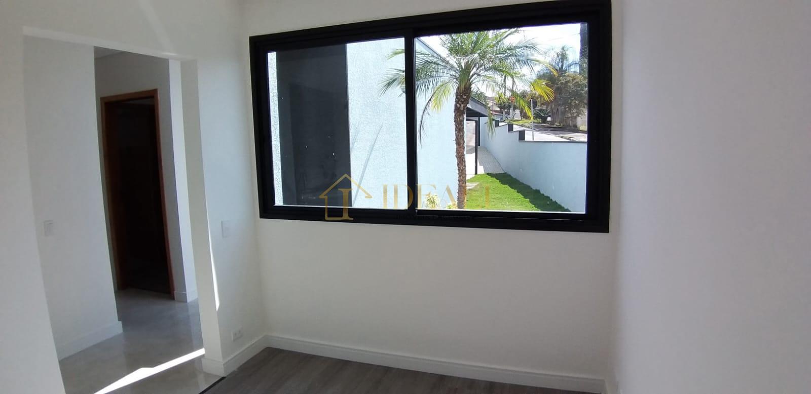 Resid&ecirc;ncia de Alto Padr&atilde;o com &Aacute;rea Gourmet e Su&iacute;te Master  Rua Guarujá Atibaia - 