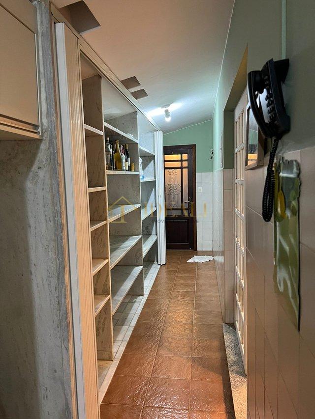 Casa t&eacute;rrea em condom&iacute;nio na Av. Santana, perto de tudo  Atibaia - 