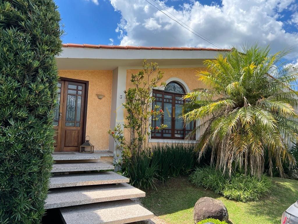 Casa t&eacute;rrea em condom&iacute;nio na Av. Santana, perto de tudo  Atibaia - 