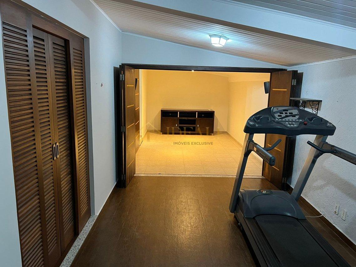 Casa t&eacute;rrea em condom&iacute;nio na Av. Santana, perto de tudo  Atibaia - 