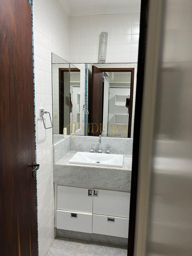 Casa t&eacute;rrea em condom&iacute;nio na Av. Santana, perto de tudo  Atibaia - 