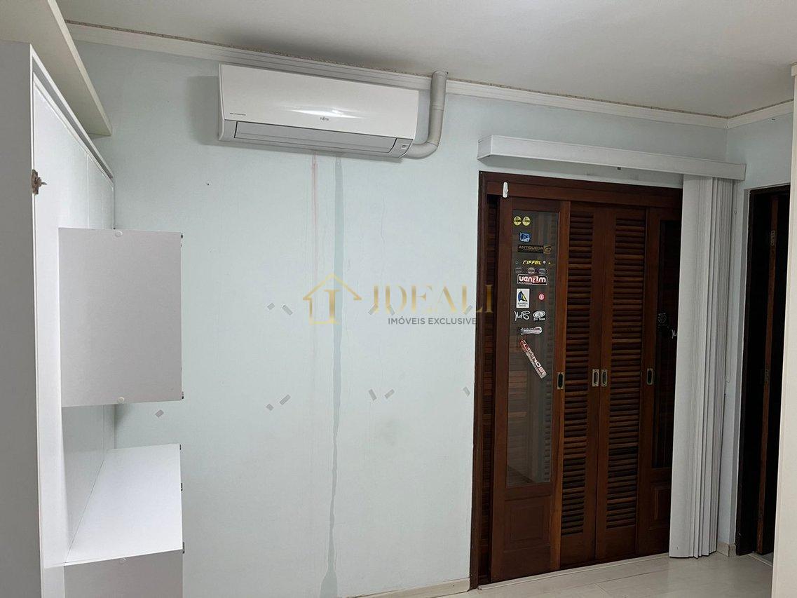 Casa t&eacute;rrea em condom&iacute;nio na Av. Santana, perto de tudo  Atibaia - 