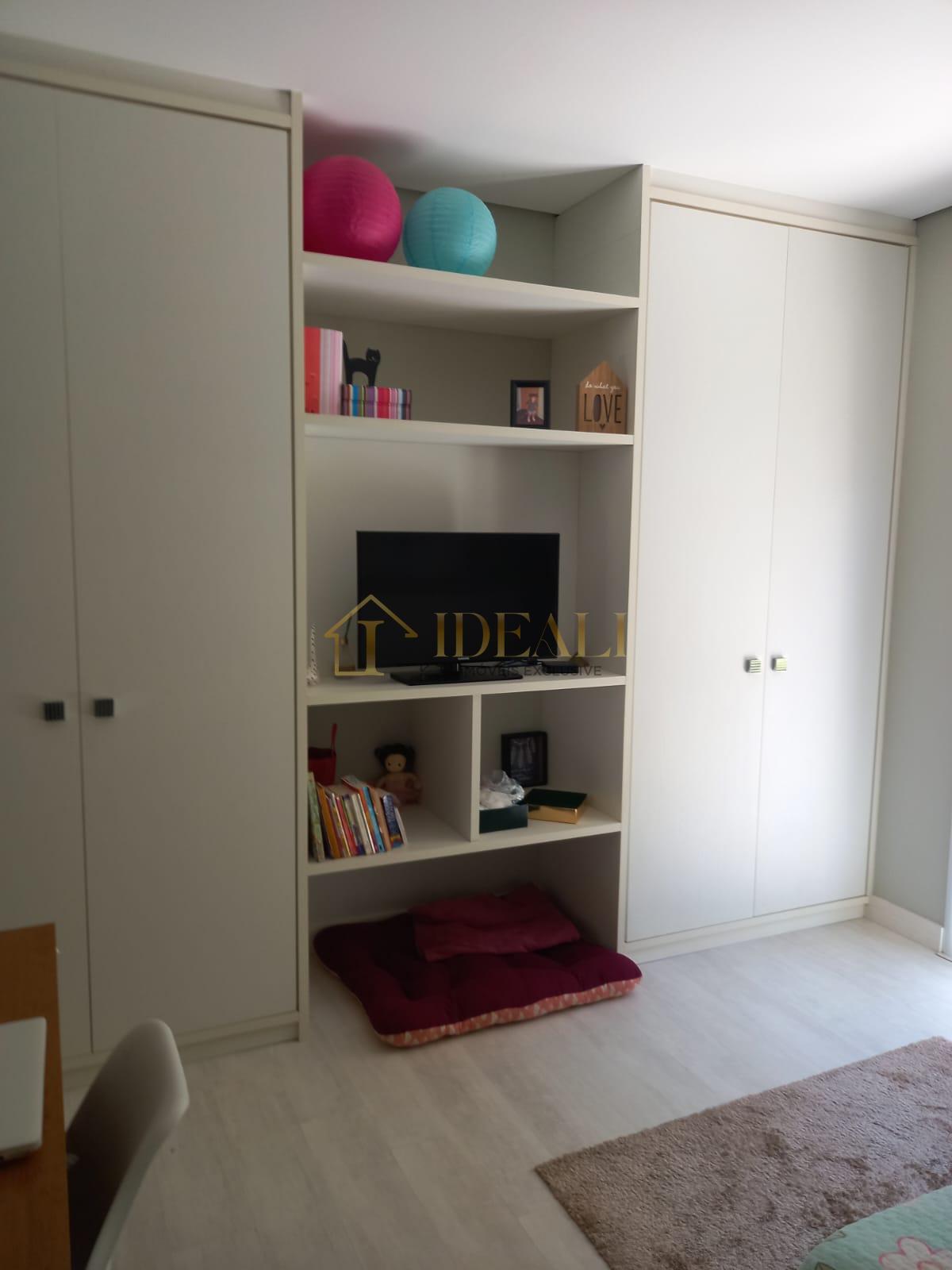 Linda casa t&eacute;rrea em condom&iacute;nio, pr&oacute;xima do trevo das rodovias Fern&atilde;o Dias e Dom Pedro  Atibaia - 