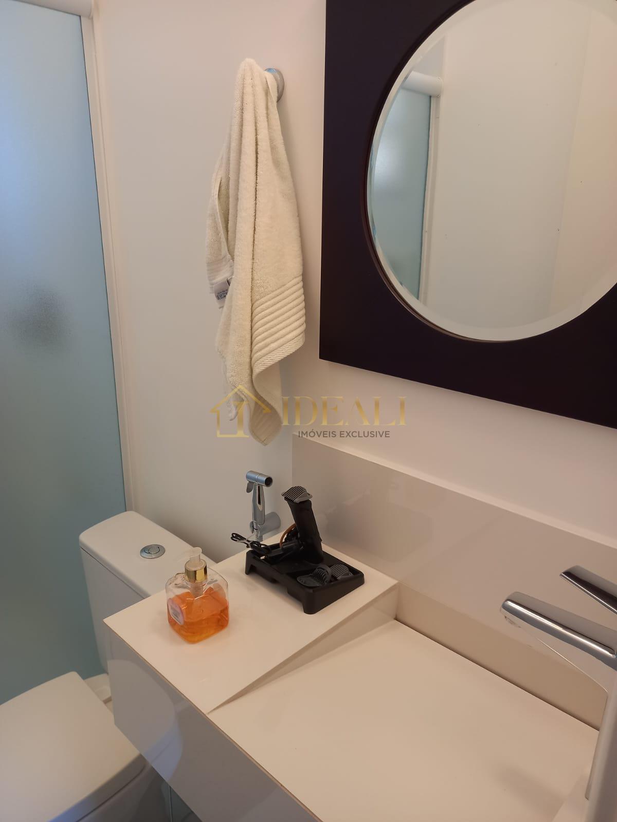 Linda casa t&eacute;rrea em condom&iacute;nio, pr&oacute;xima do trevo das rodovias Fern&atilde;o Dias e Dom Pedro  Atibaia - 