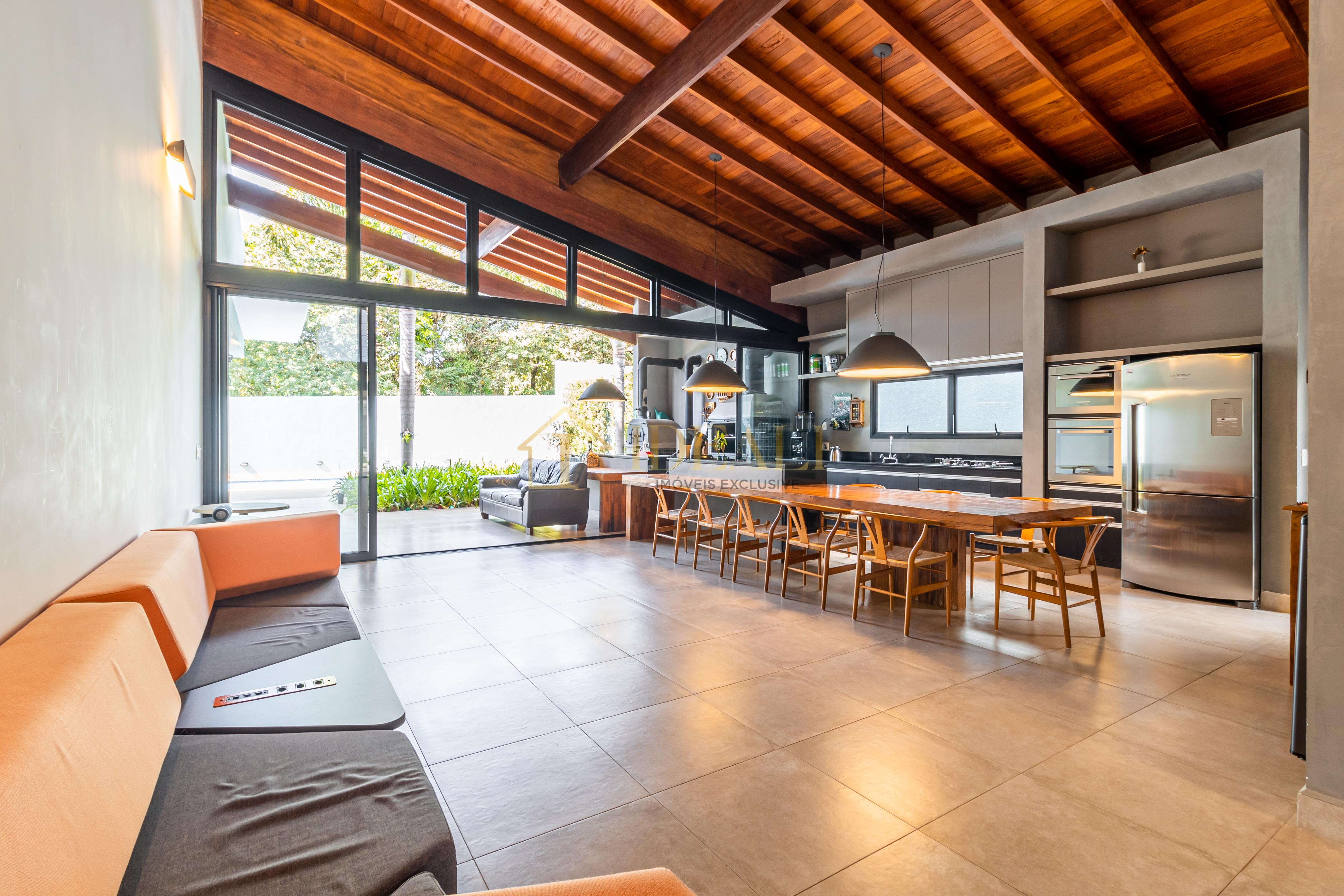 Casa totalmente t&eacute;rrea | PORTEIRA FECHADA no condom&iacute;nio Shambala 3 em Atibaia/SP  Atibaia - 