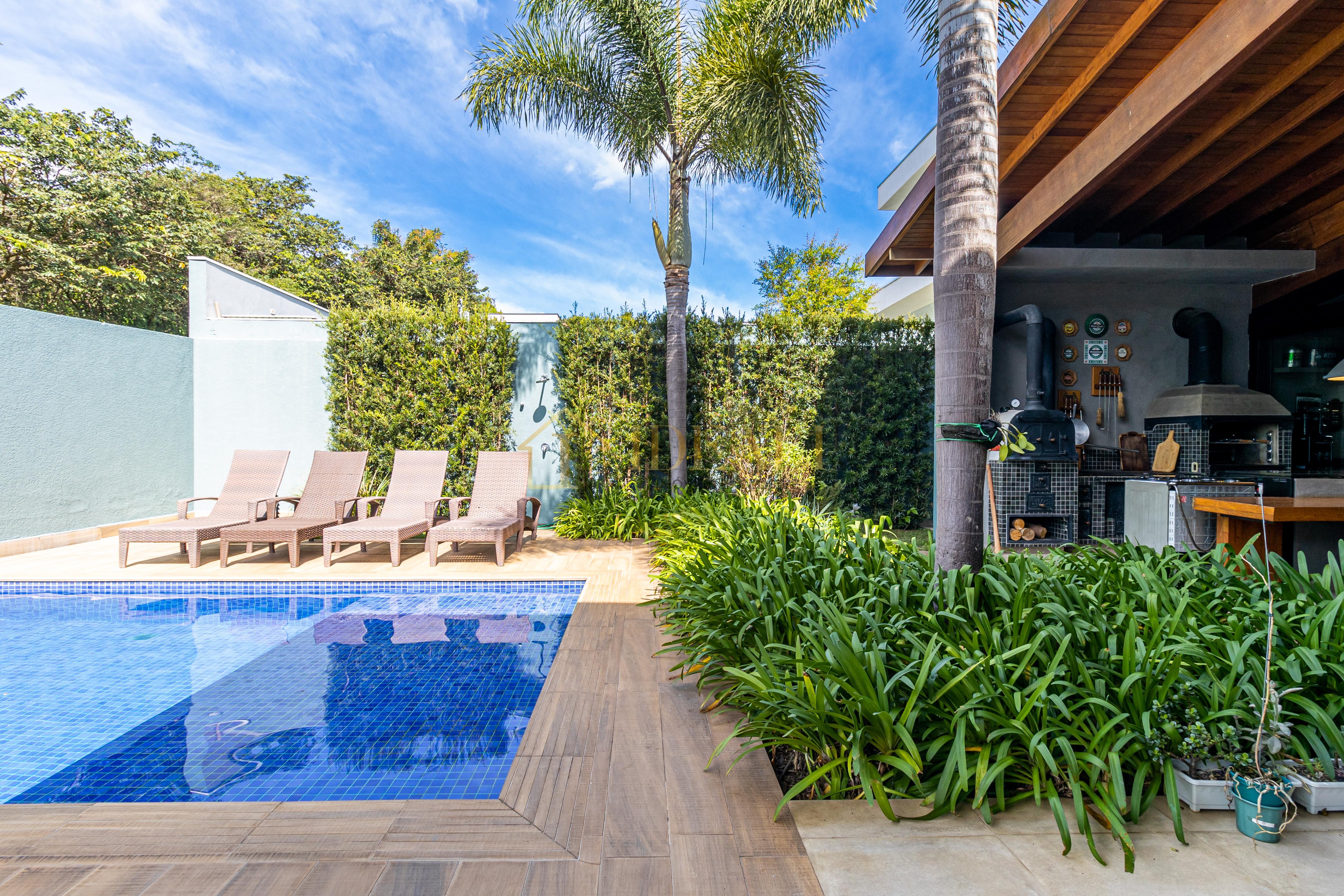 Casa totalmente t&eacute;rrea | PORTEIRA FECHADA no condom&iacute;nio Shambala 3 em Atibaia/SP  Atibaia - 