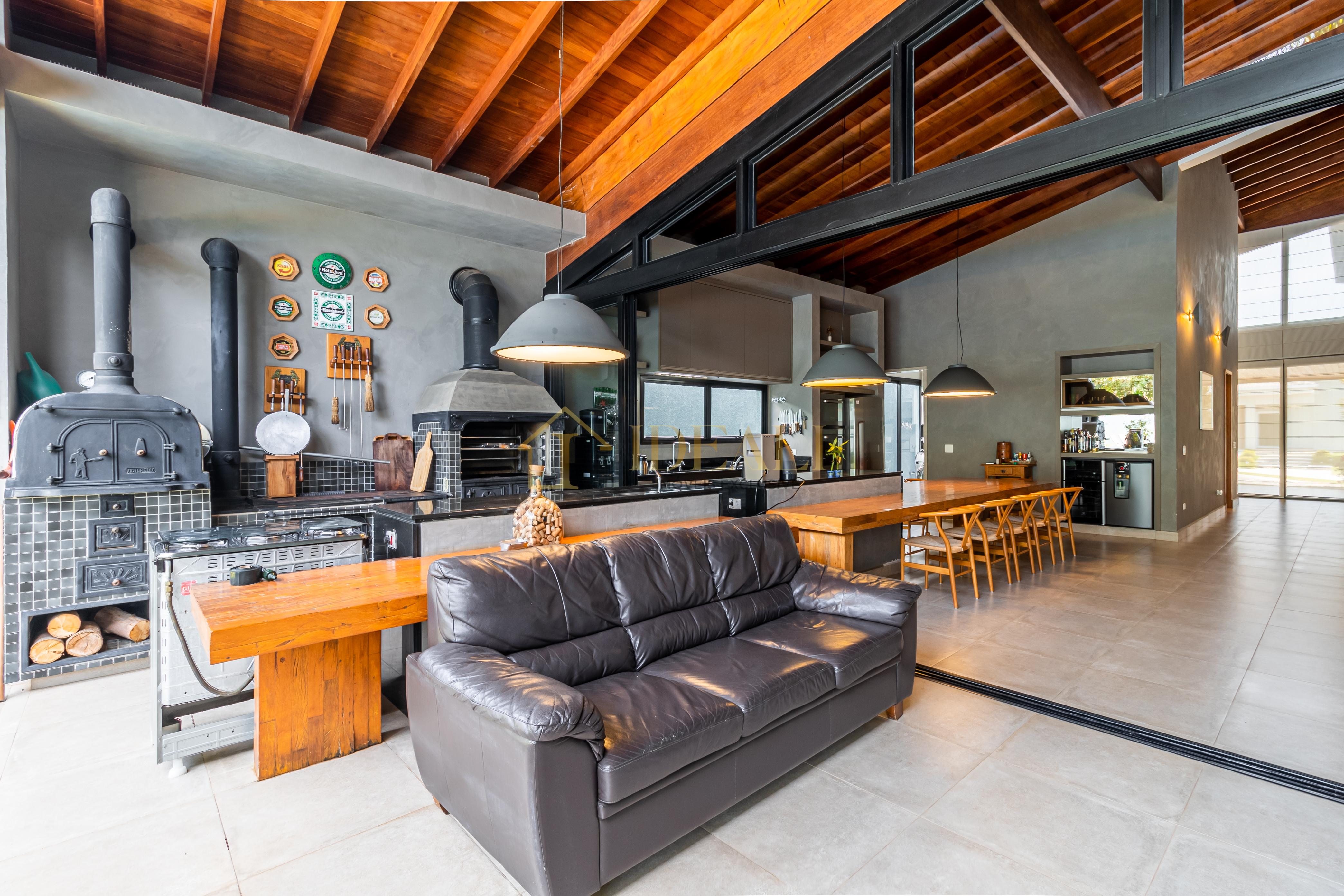 Casa totalmente t&eacute;rrea | PORTEIRA FECHADA no condom&iacute;nio Shambala 3 em Atibaia/SP  Atibaia - 