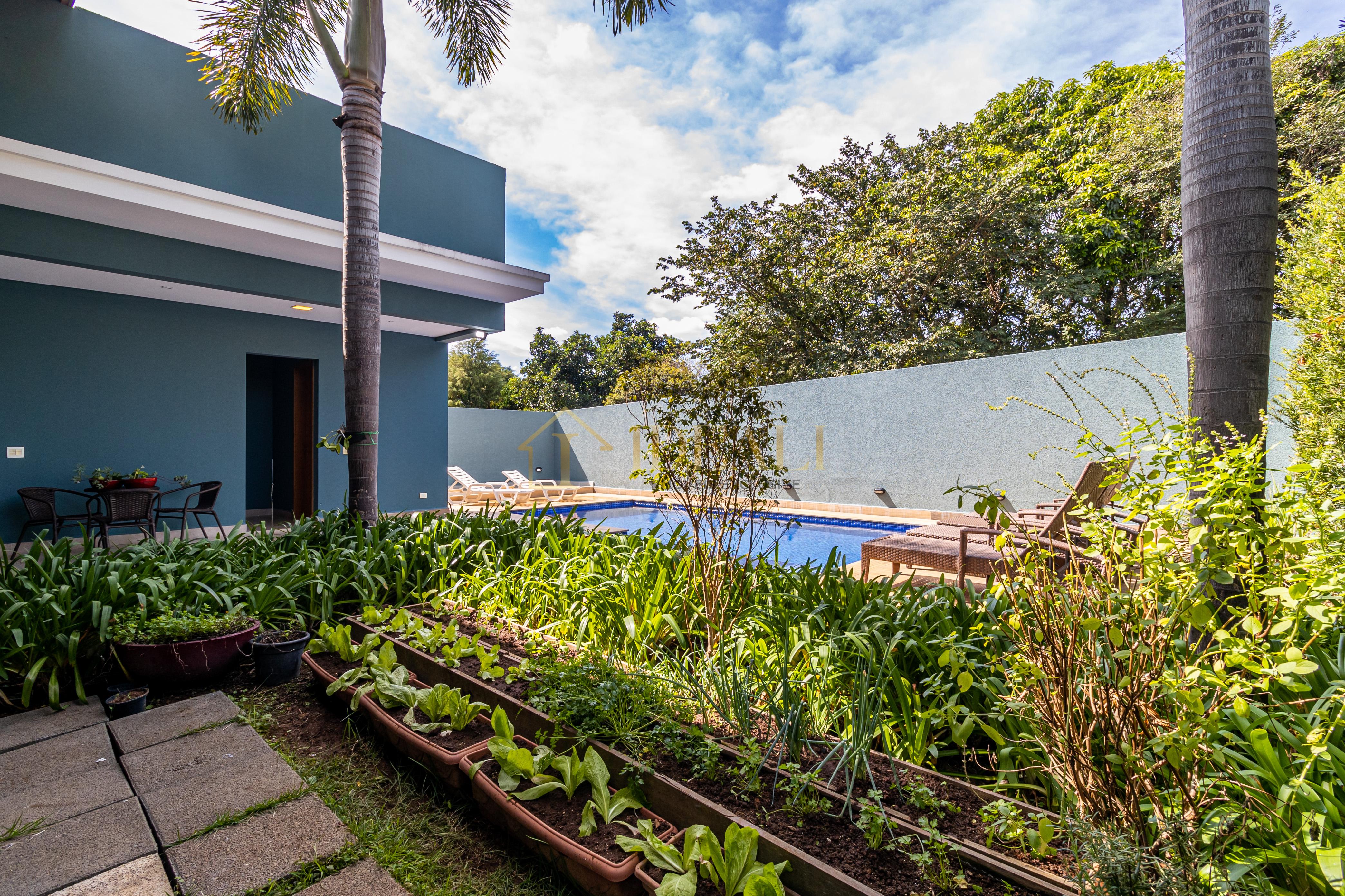 Casa totalmente t&eacute;rrea | PORTEIRA FECHADA no condom&iacute;nio Shambala 3 em Atibaia/SP  Atibaia - 