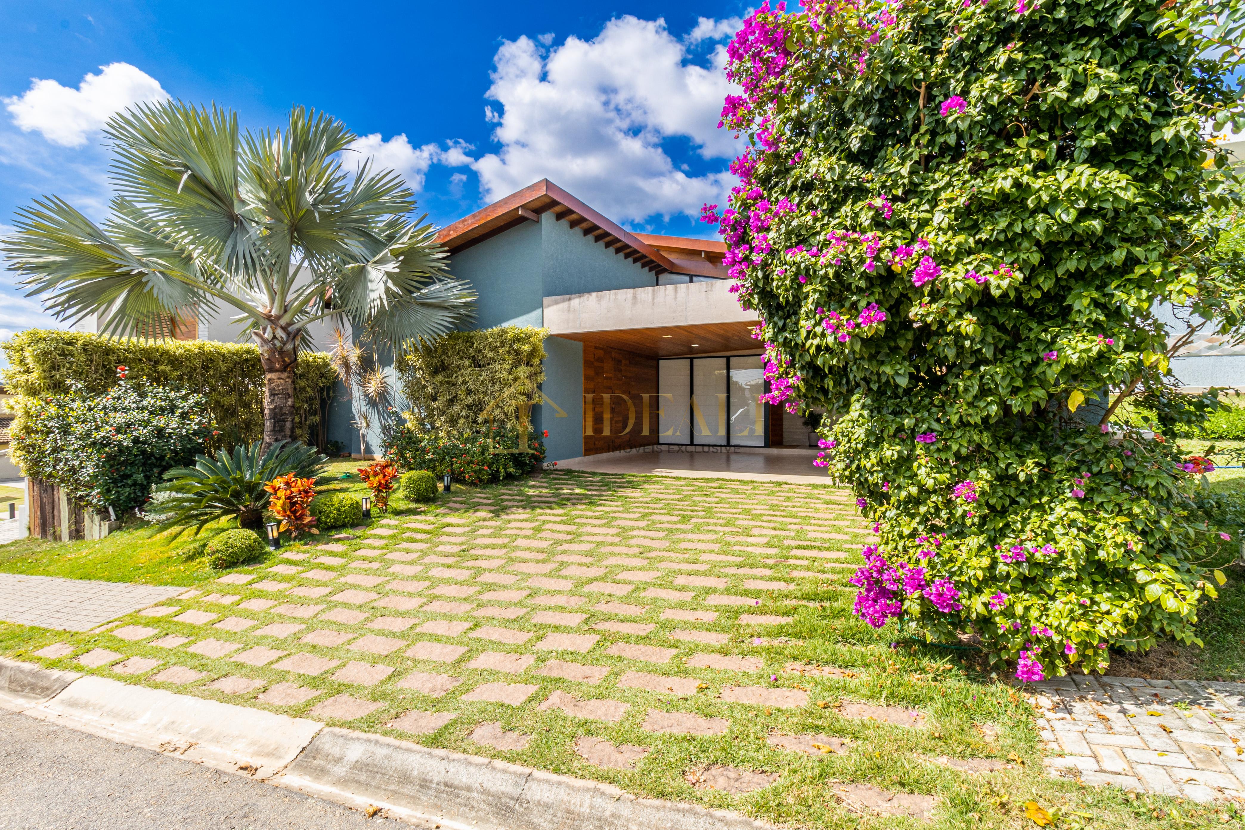 Casa totalmente t&eacute;rrea | PORTEIRA FECHADA no condom&iacute;nio Shambala 3 em Atibaia/SP  Atibaia - 