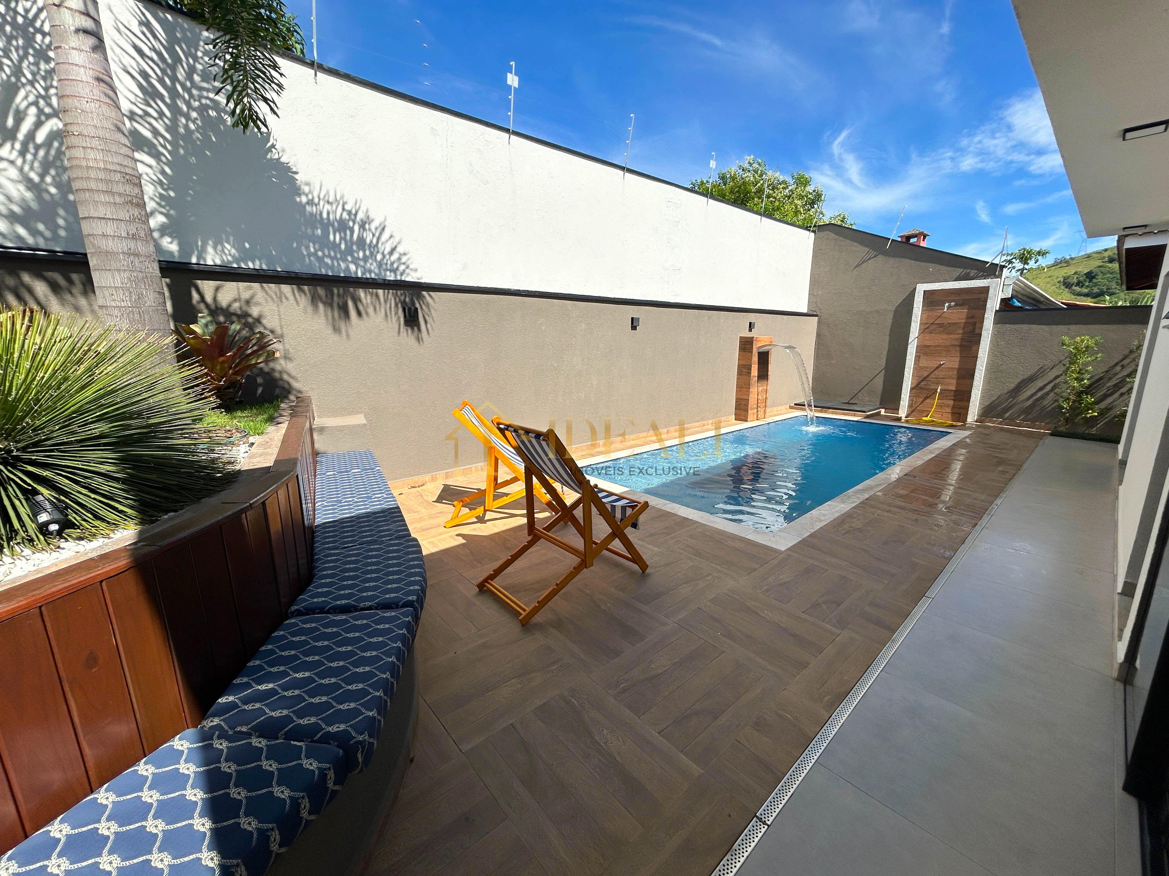 Casa totalmente t&eacute;rrea no condom&iacute;nio Terras de Atibaia II, em Atibaia/SP  Atibaia - 