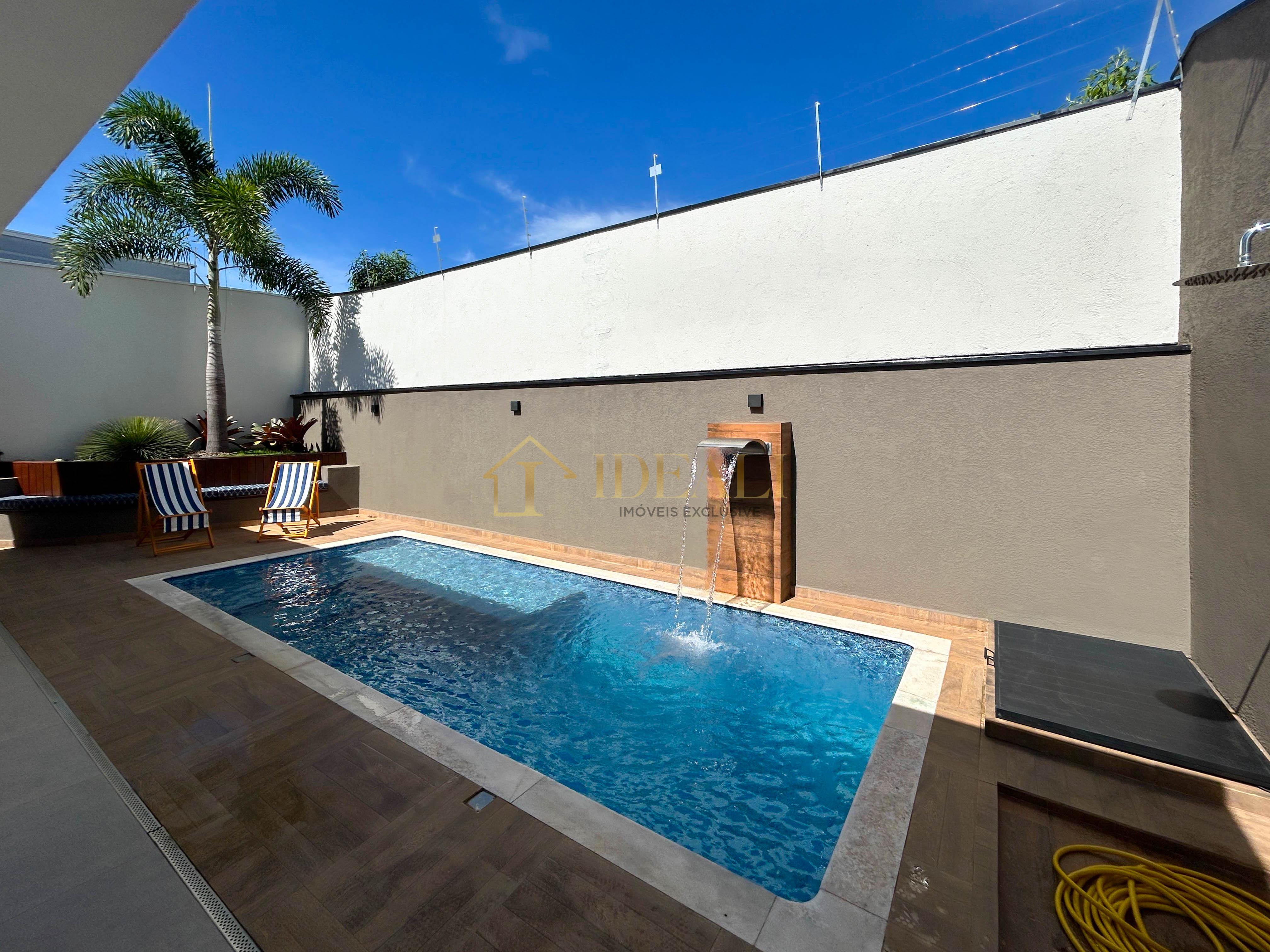 Casa totalmente t&eacute;rrea no condom&iacute;nio Terras de Atibaia II, em Atibaia/SP  Atibaia - 