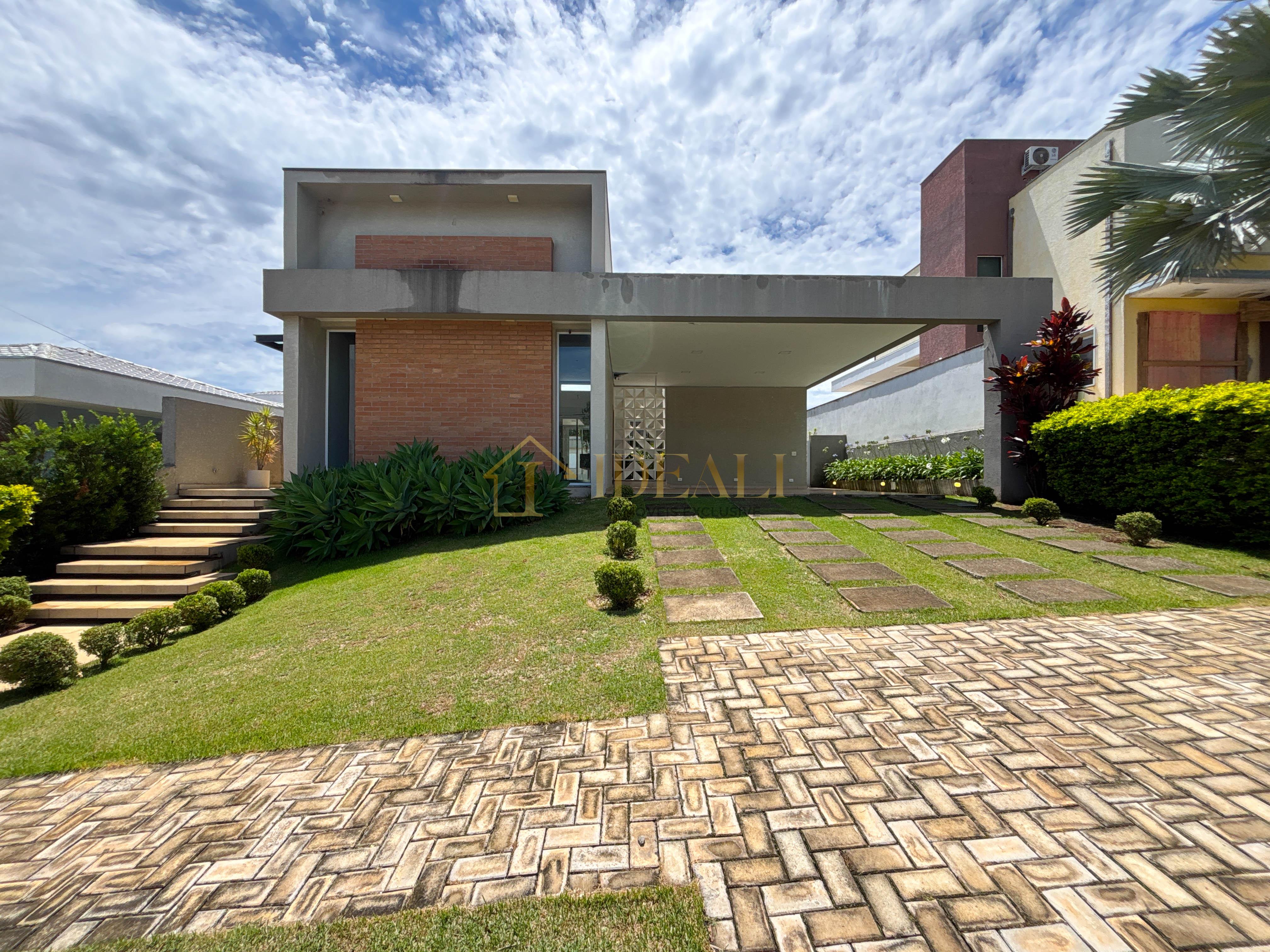 Casa totalmente t&eacute;rrea &agrave; venda mobiliada no condom&iacute;nio Shambala III, em Atibaia/SP!!  Atibaia - 