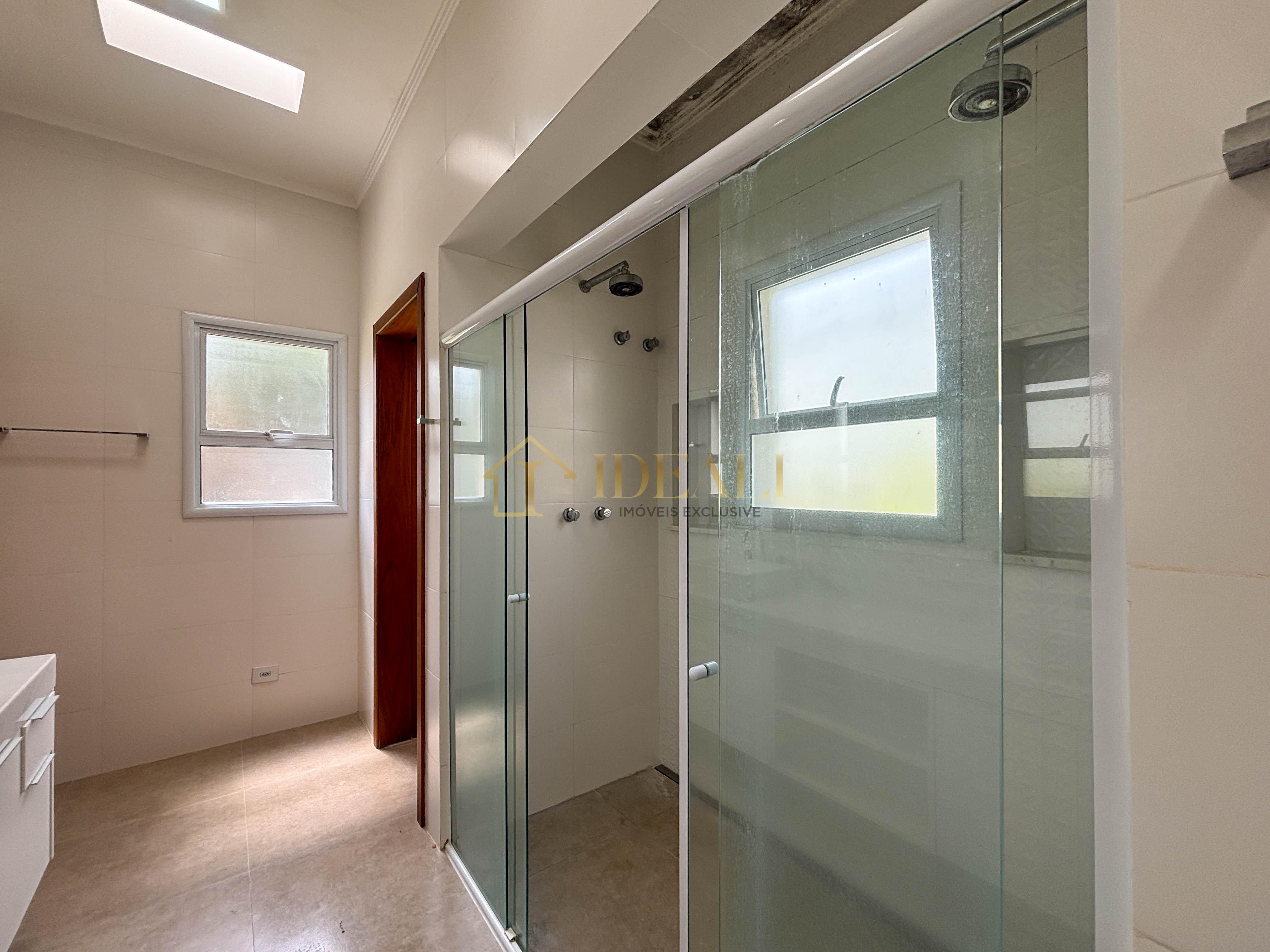 Casa totalmente t&eacute;rrea &agrave; venda mobiliada no condom&iacute;nio Shambala III, em Atibaia/SP!!  Atibaia - 