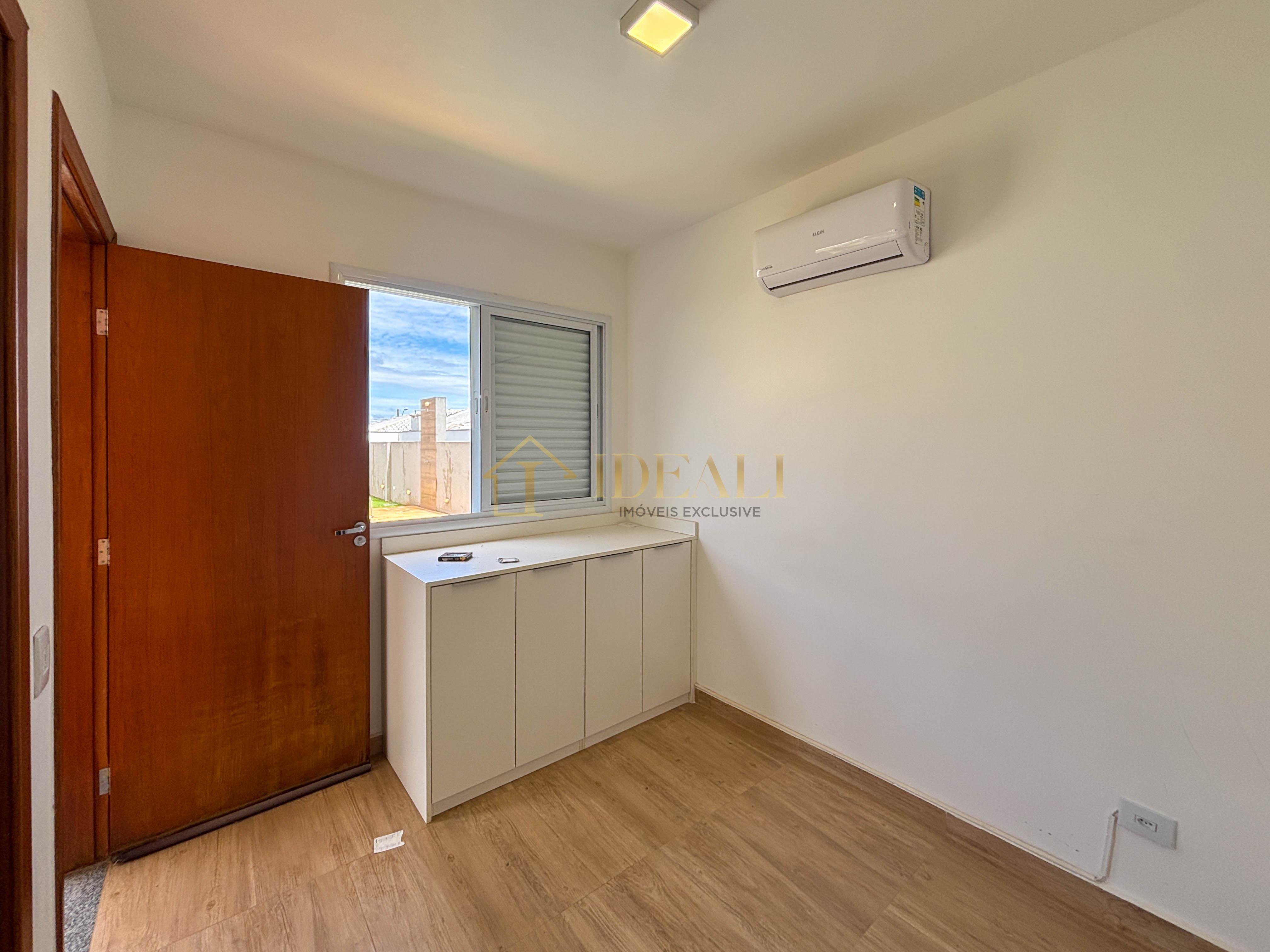 Casa totalmente t&eacute;rrea &agrave; venda mobiliada no condom&iacute;nio Shambala III, em Atibaia/SP!!  Atibaia - 