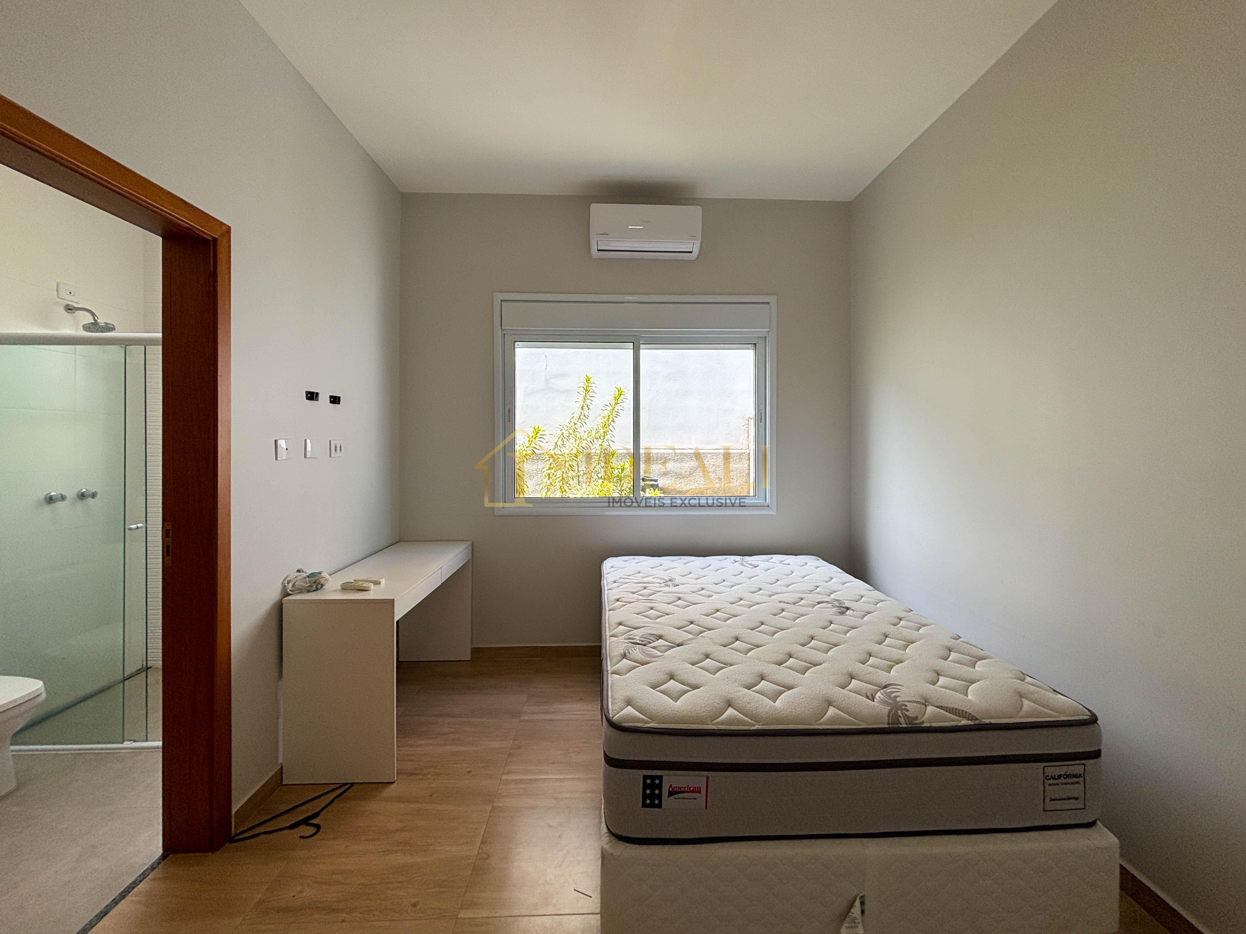 Casa totalmente t&eacute;rrea &agrave; venda mobiliada no condom&iacute;nio Shambala III, em Atibaia/SP!!  Atibaia - 