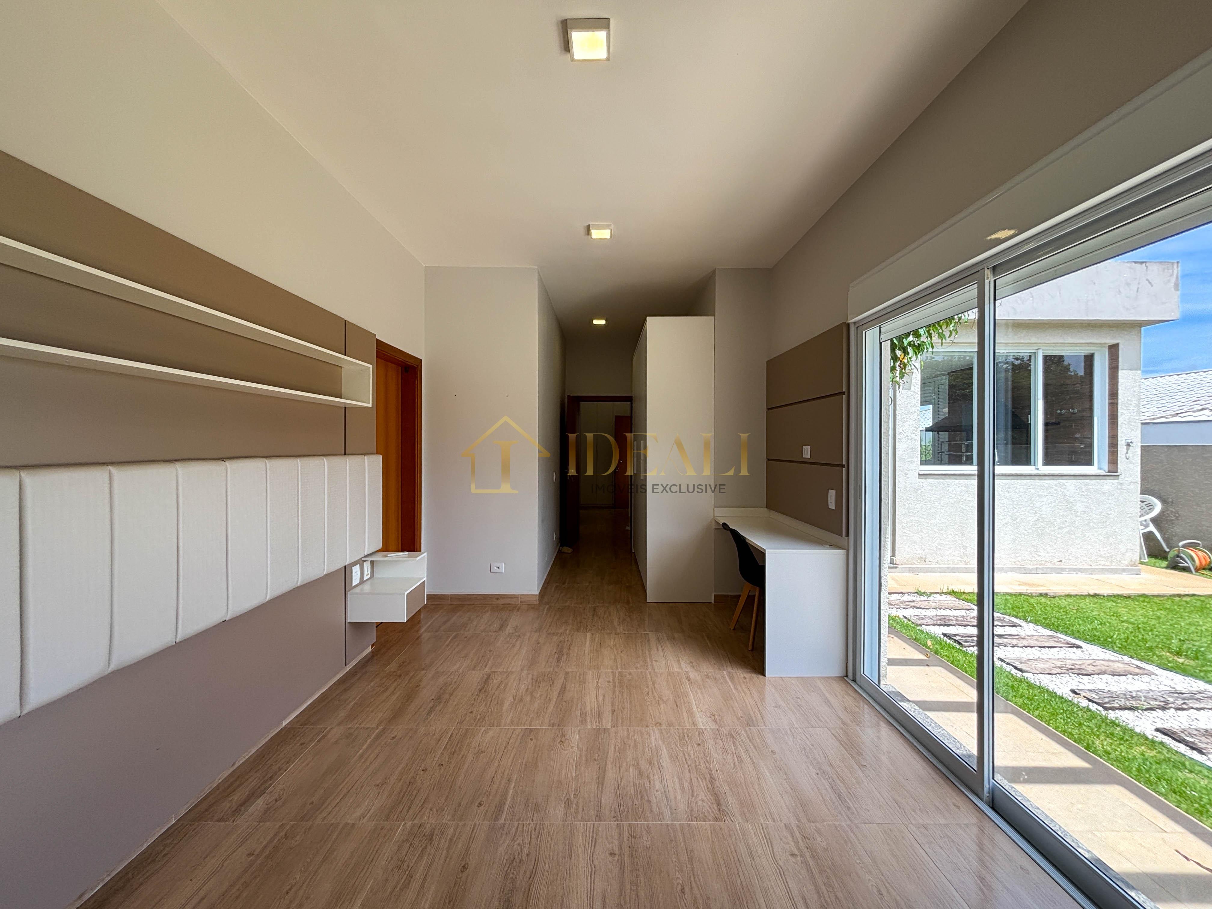 Casa totalmente t&eacute;rrea &agrave; venda mobiliada no condom&iacute;nio Shambala III, em Atibaia/SP!!  Atibaia - 