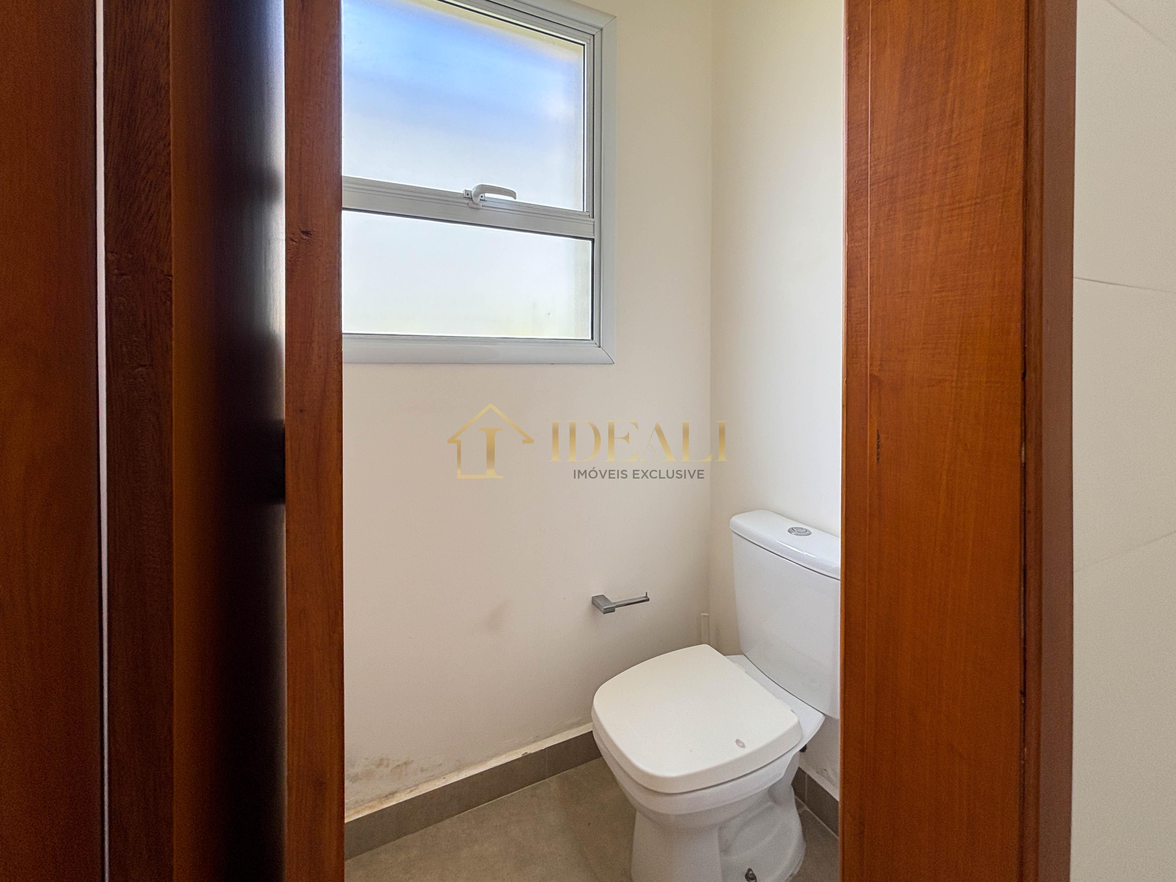 Casa totalmente t&eacute;rrea &agrave; venda mobiliada no condom&iacute;nio Shambala III, em Atibaia/SP!!  Atibaia - 