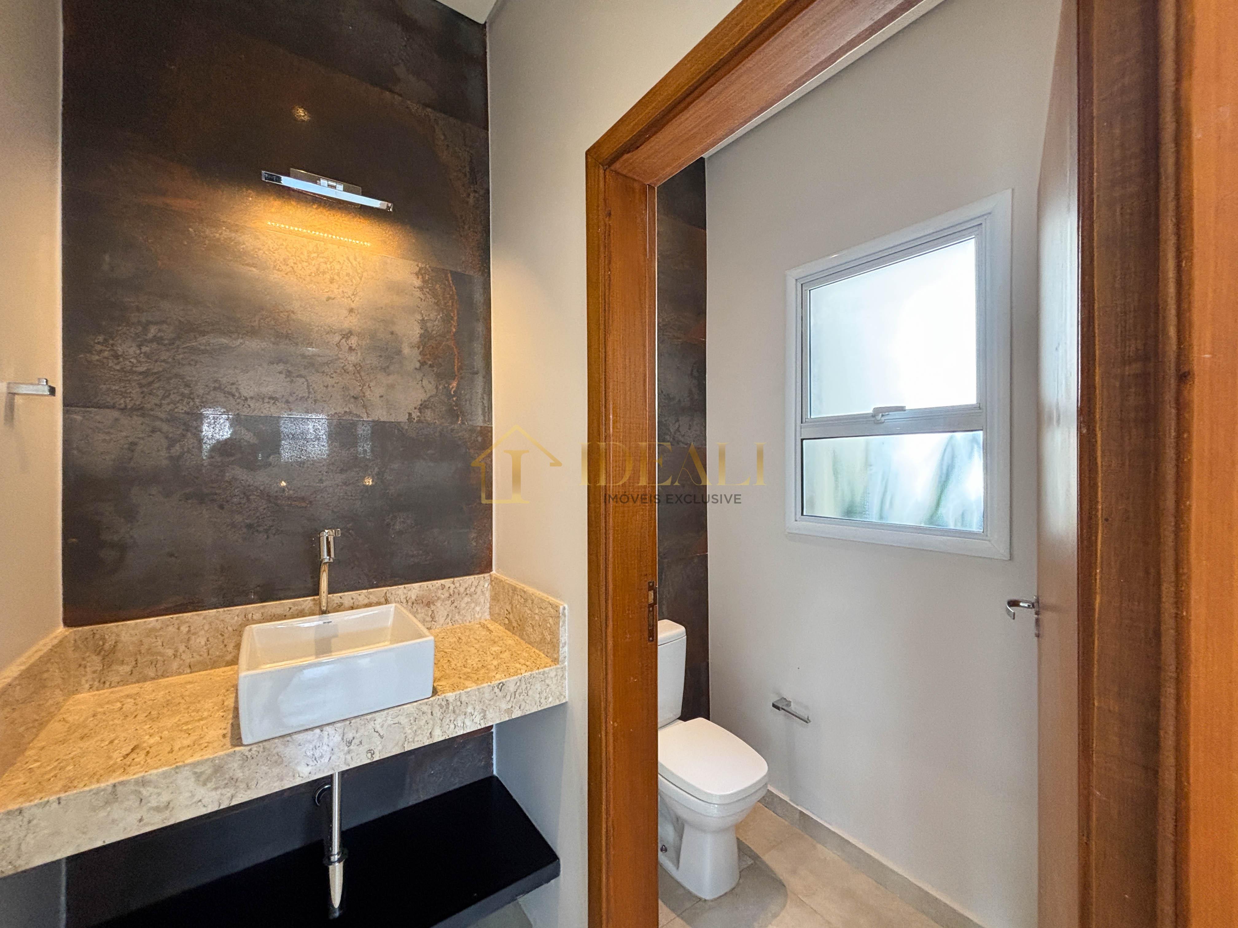 Casa totalmente t&eacute;rrea &agrave; venda mobiliada no condom&iacute;nio Shambala III, em Atibaia/SP!!  Atibaia - 