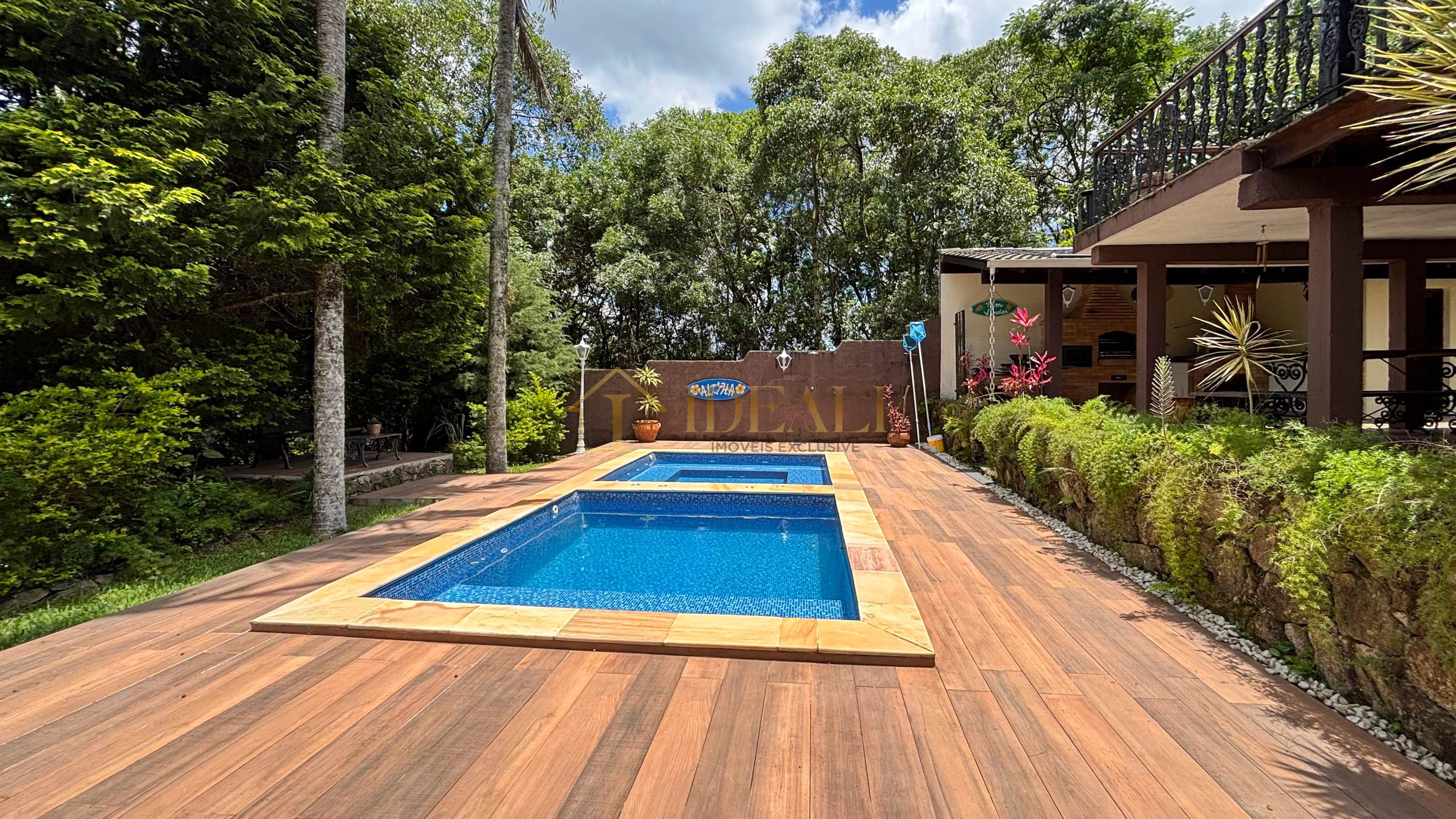 Casa estilo Ch&aacute;cara no clube da montanha em Atibaia/SP  Atibaia - 