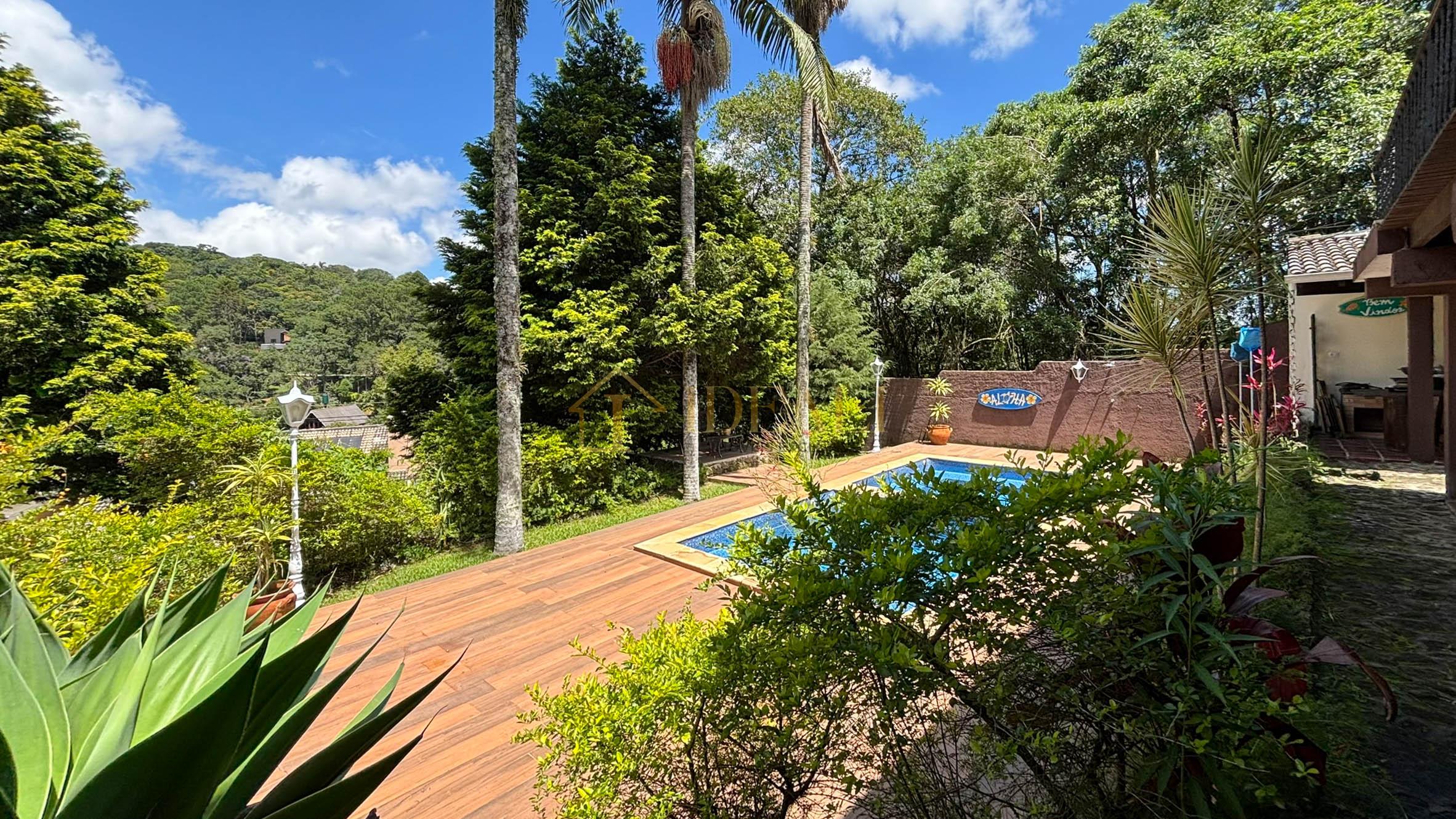 Casa estilo Ch&aacute;cara no clube da montanha em Atibaia/SP  Atibaia - 