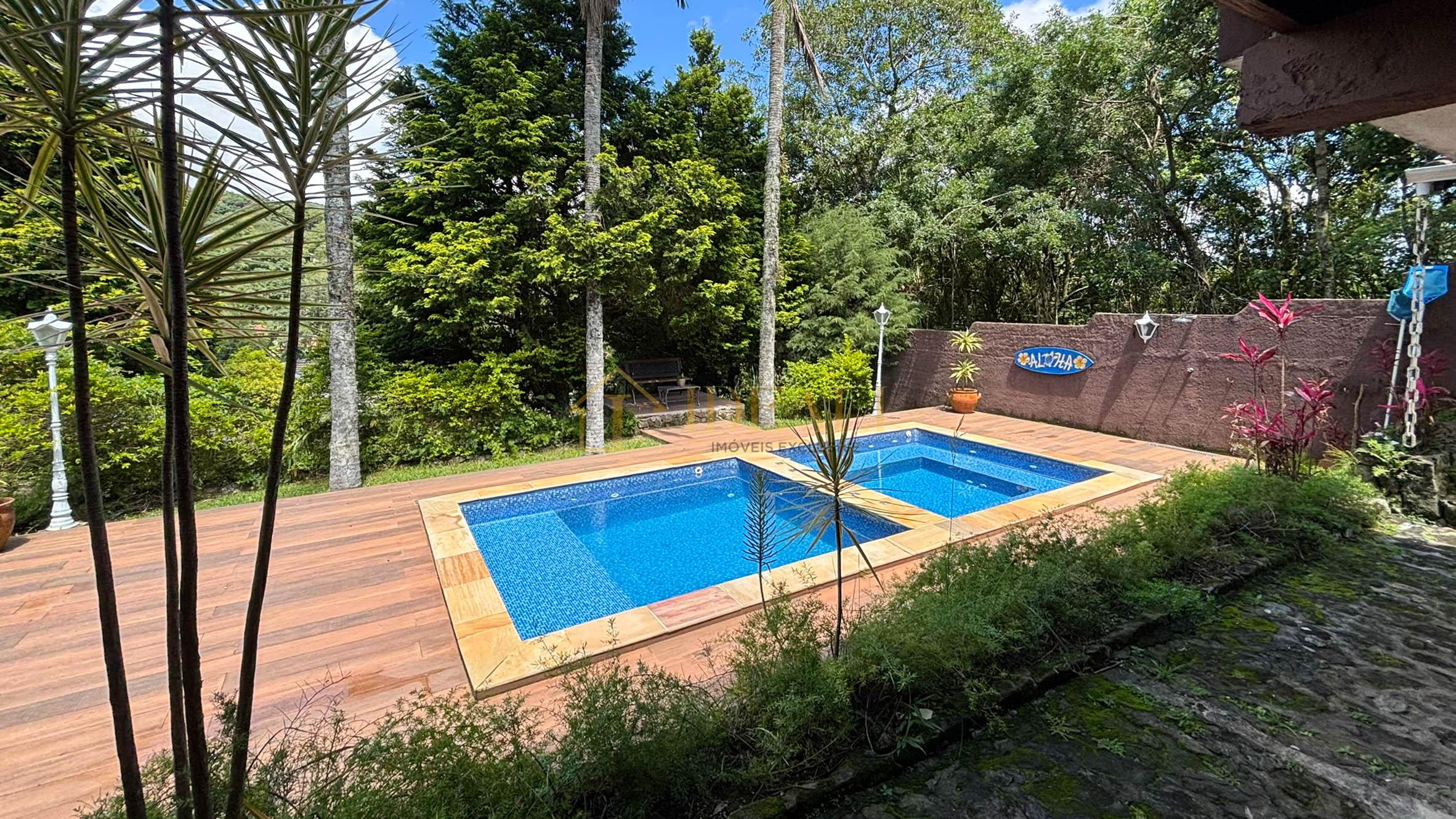 Casa estilo Ch&aacute;cara no clube da montanha em Atibaia/SP  Atibaia - 