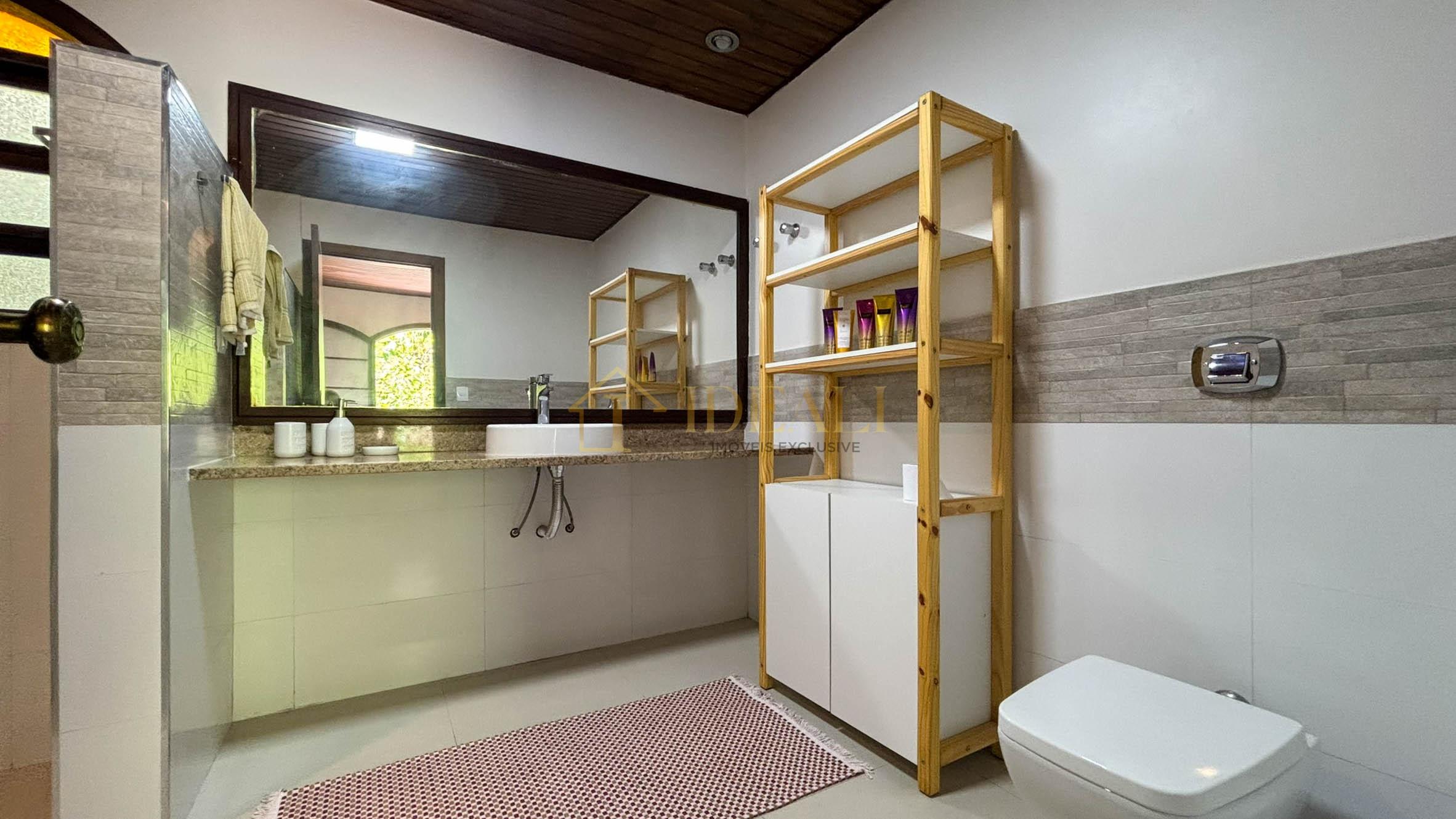 Casa estilo Ch&aacute;cara no clube da montanha em Atibaia/SP  Atibaia - 