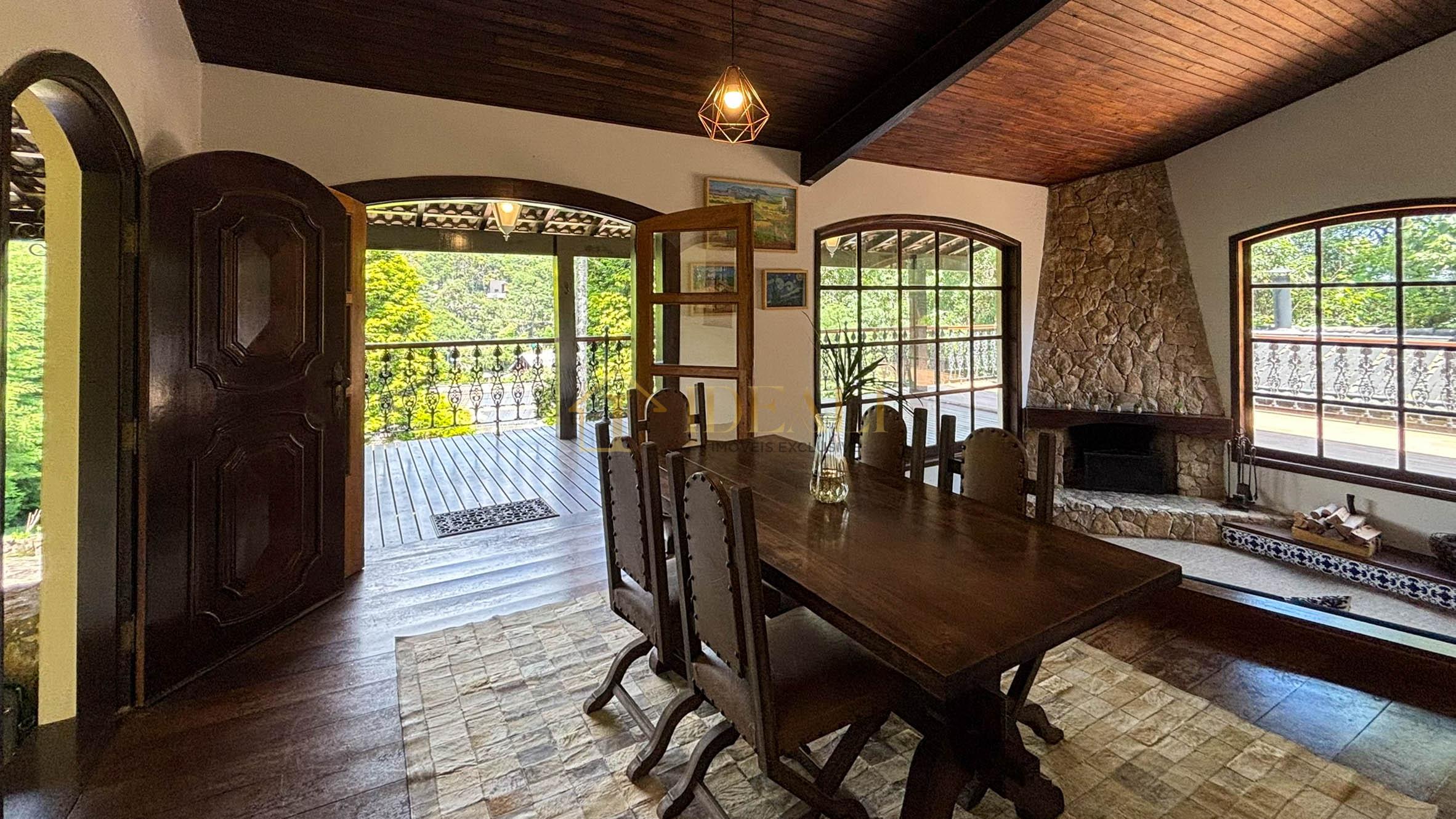 Casa estilo Ch&aacute;cara no clube da montanha em Atibaia/SP  Atibaia - 