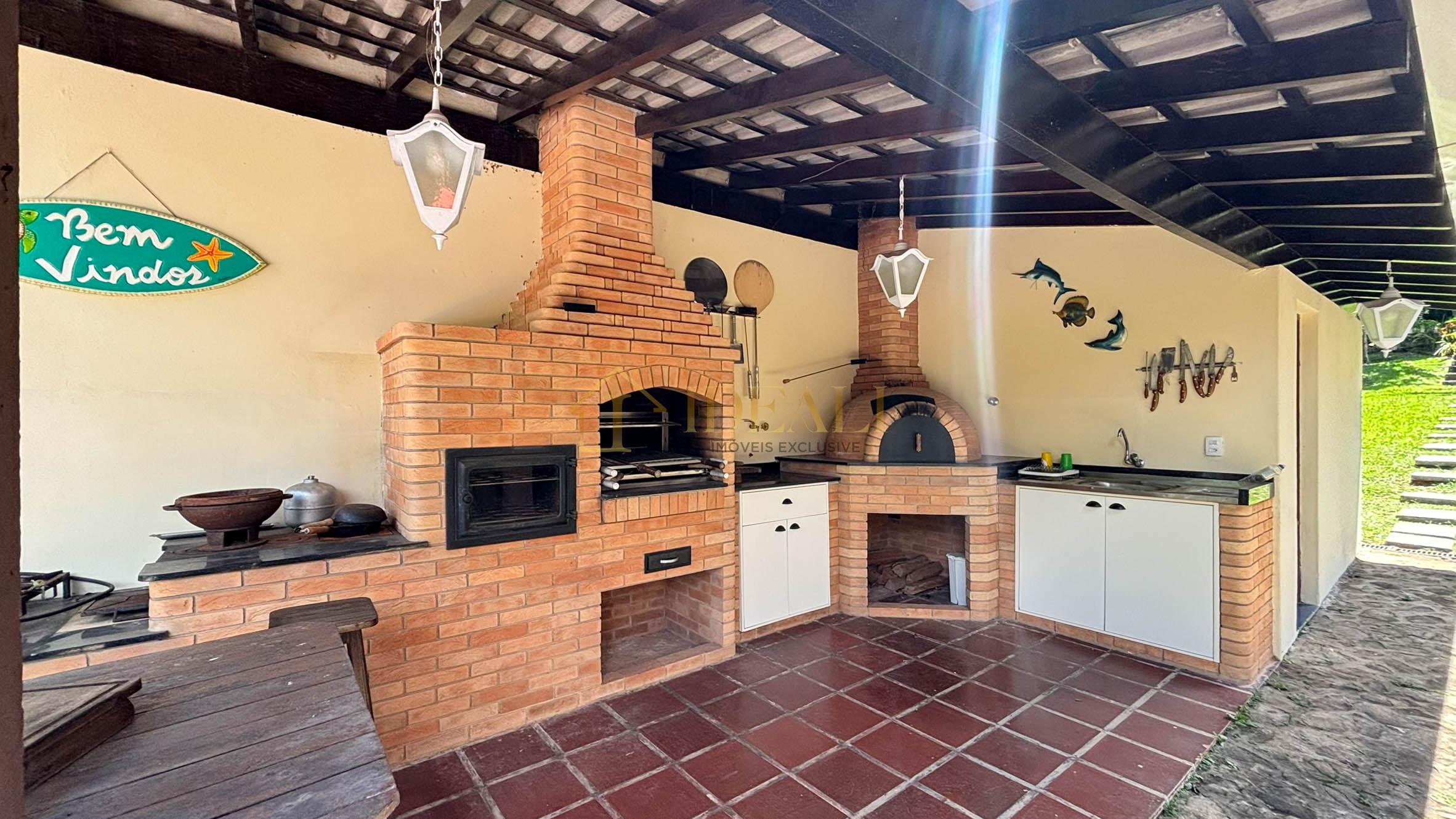 Casa estilo Ch&aacute;cara no clube da montanha em Atibaia/SP  Atibaia - 