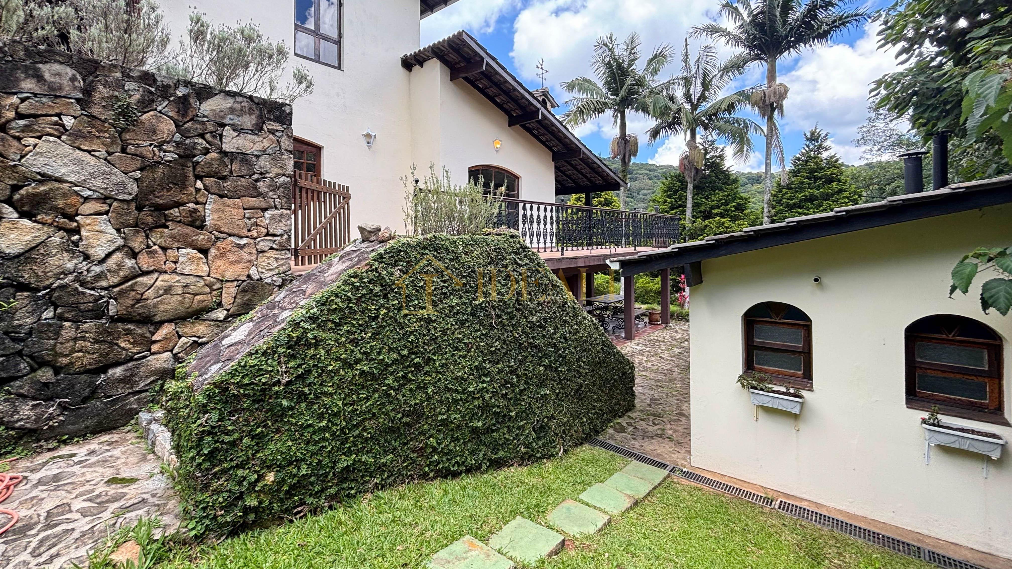 Casa estilo Ch&aacute;cara no clube da montanha em Atibaia/SP  Atibaia - 