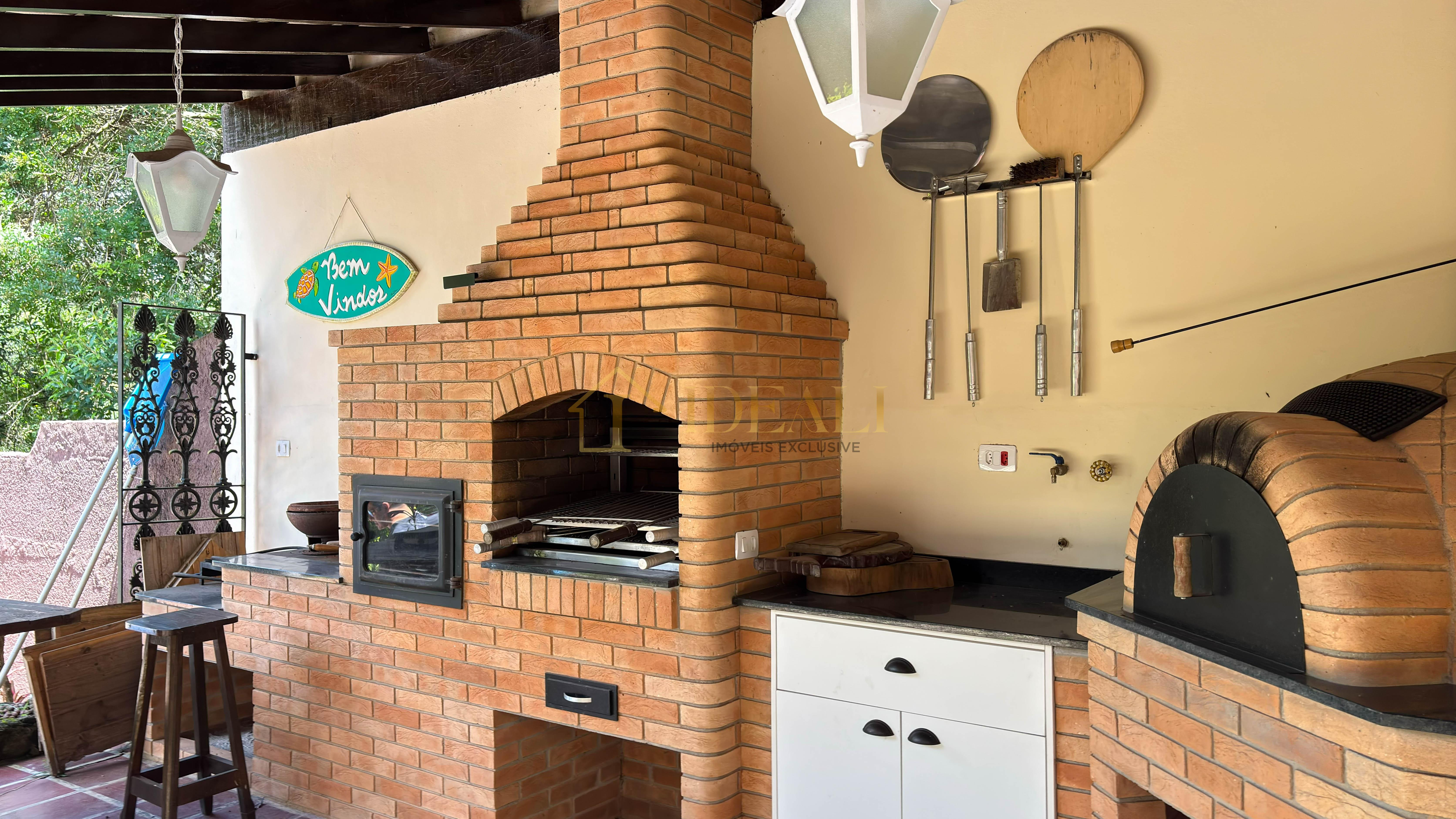 Casa estilo Ch&aacute;cara no clube da montanha em Atibaia/SP  Atibaia - 