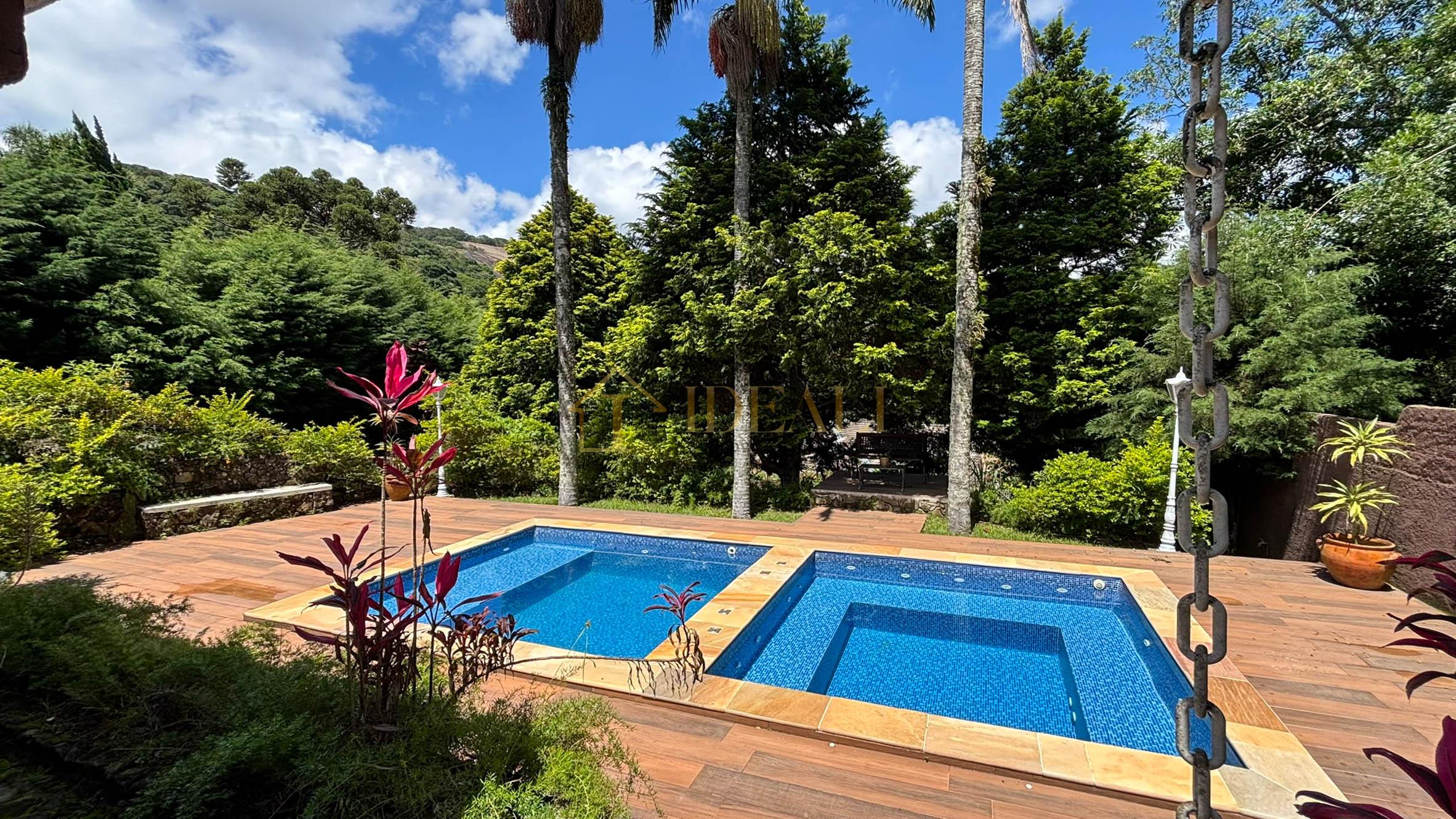 Casa estilo Ch&aacute;cara no clube da montanha em Atibaia/SP  Atibaia - 