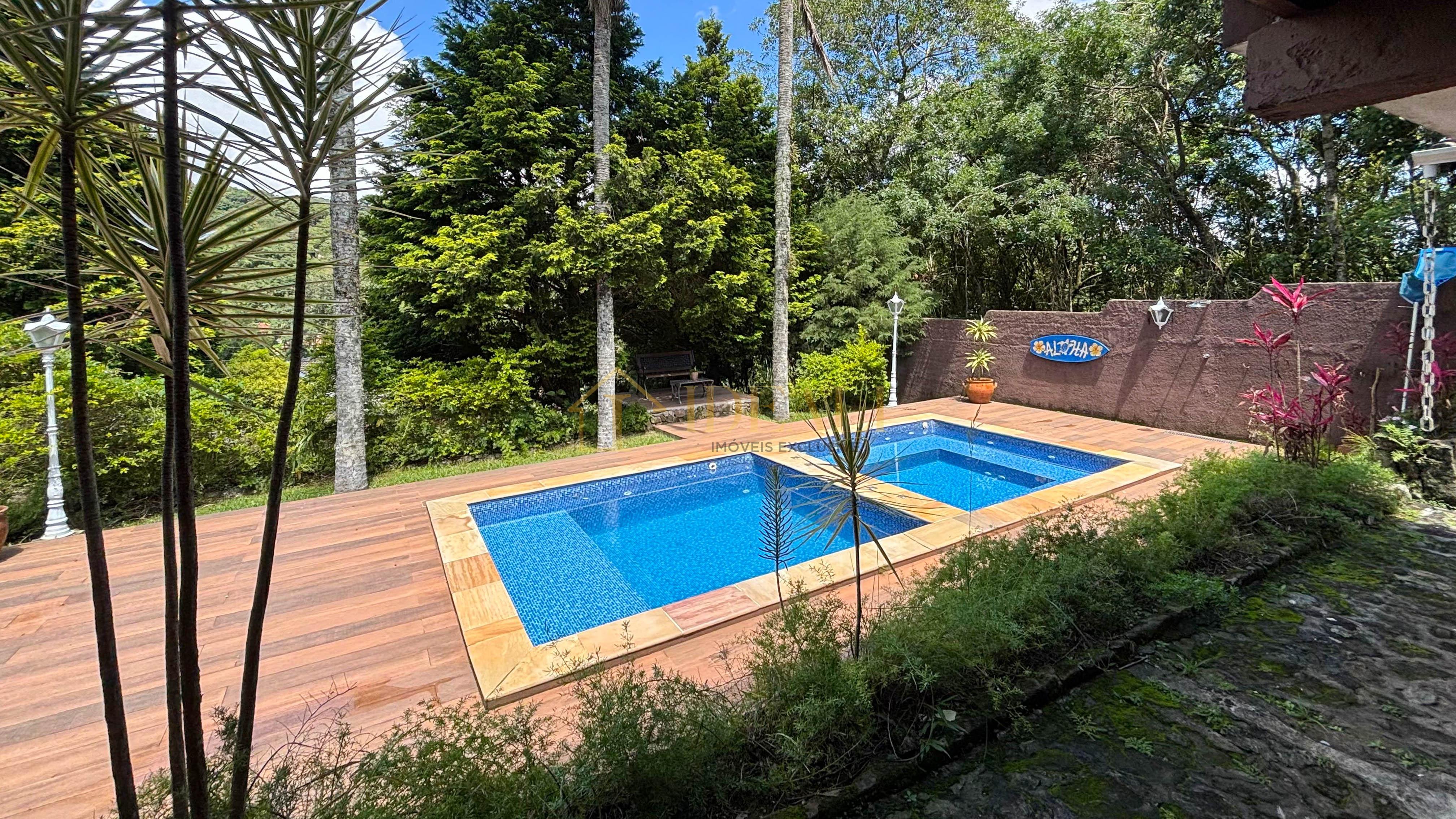 Casa estilo Ch&aacute;cara no clube da montanha em Atibaia/SP  Atibaia - 