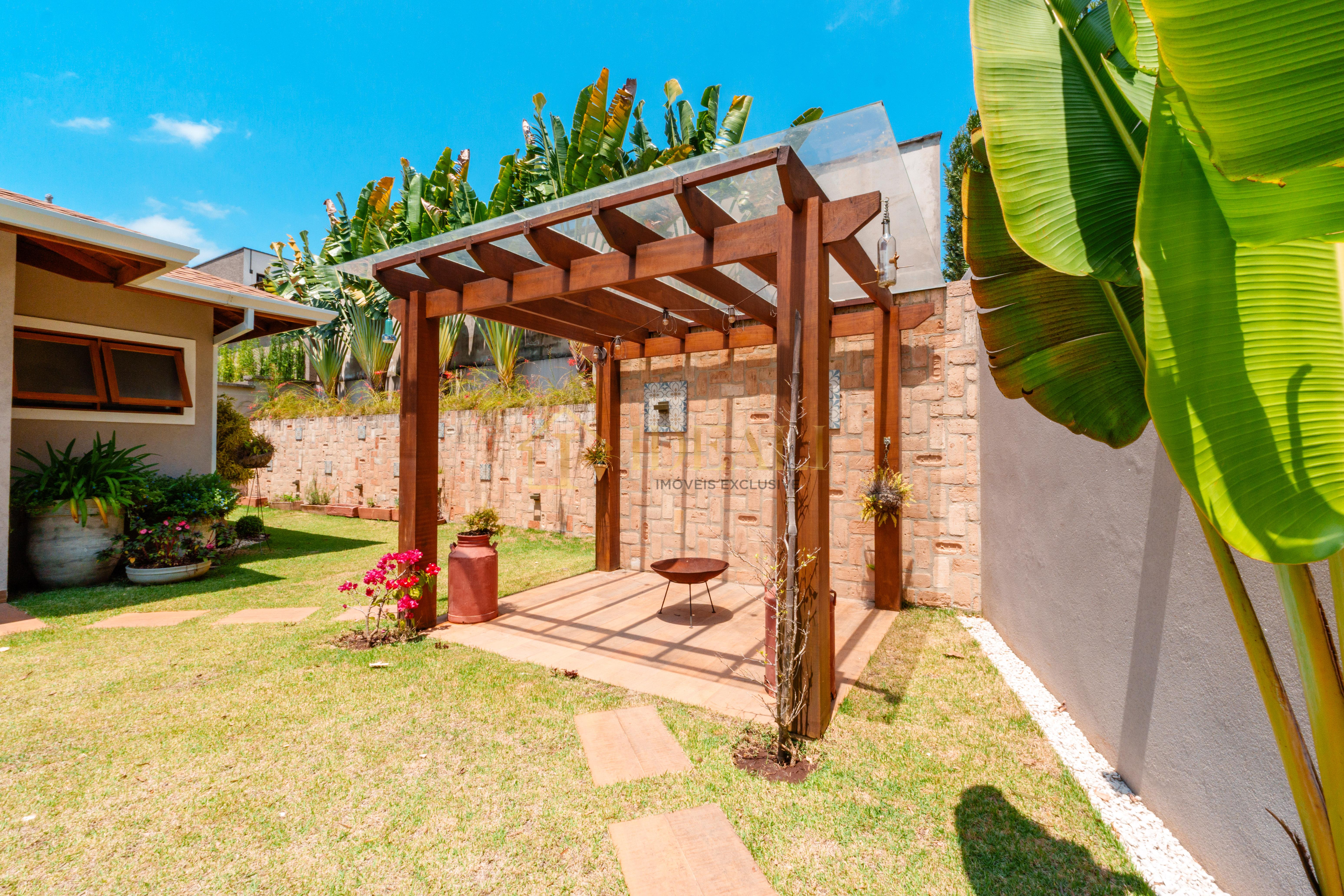 A famosa casa com cara de casa condom&iacute;nio Equilibrium!  Atibaia - 