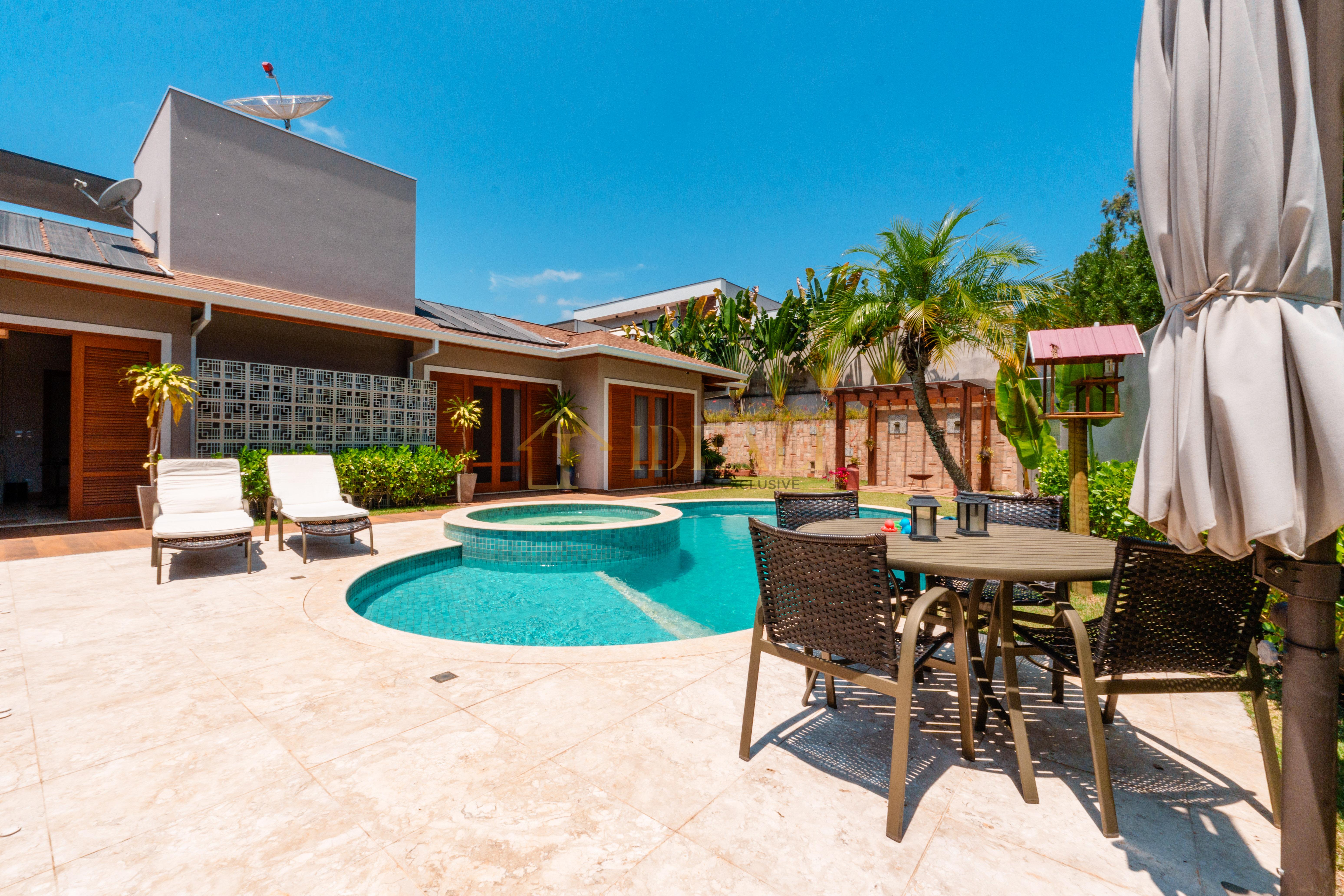 A famosa casa com cara de casa condom&iacute;nio Equilibrium!  Atibaia - 