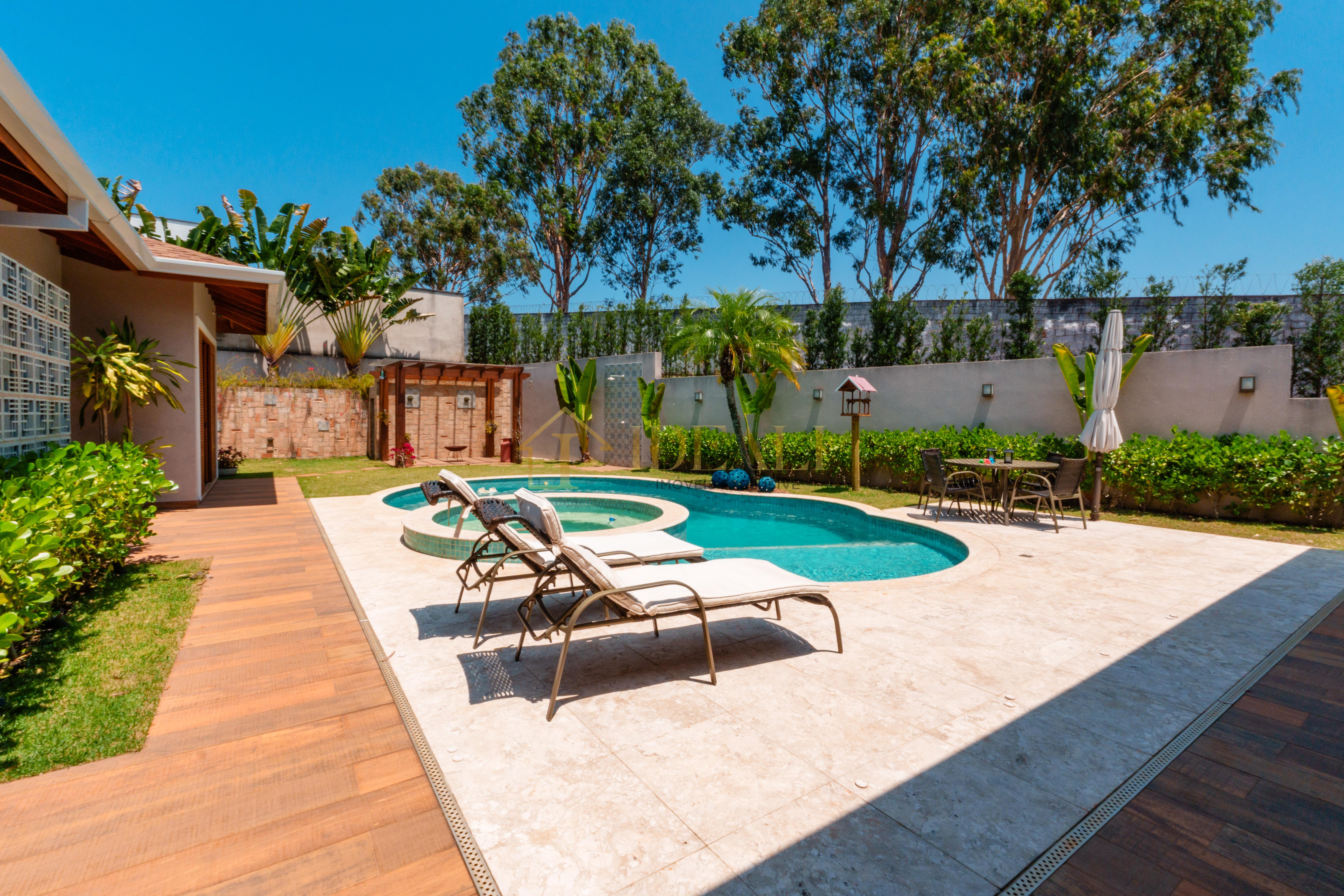 A famosa casa com cara de casa condom&iacute;nio Equilibrium!  Atibaia - 