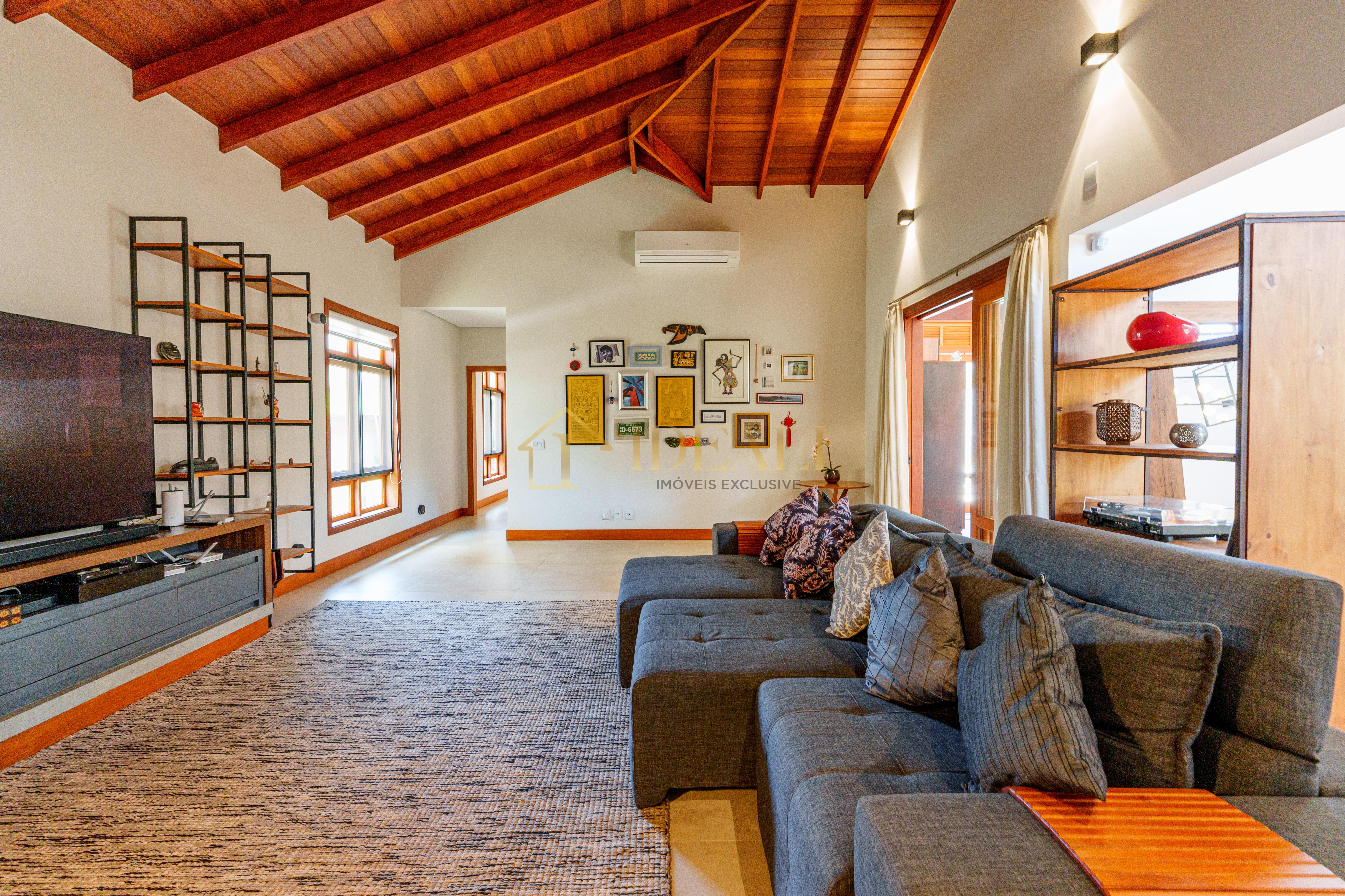 A famosa casa com cara de casa condom&iacute;nio Equilibrium!  Atibaia - 